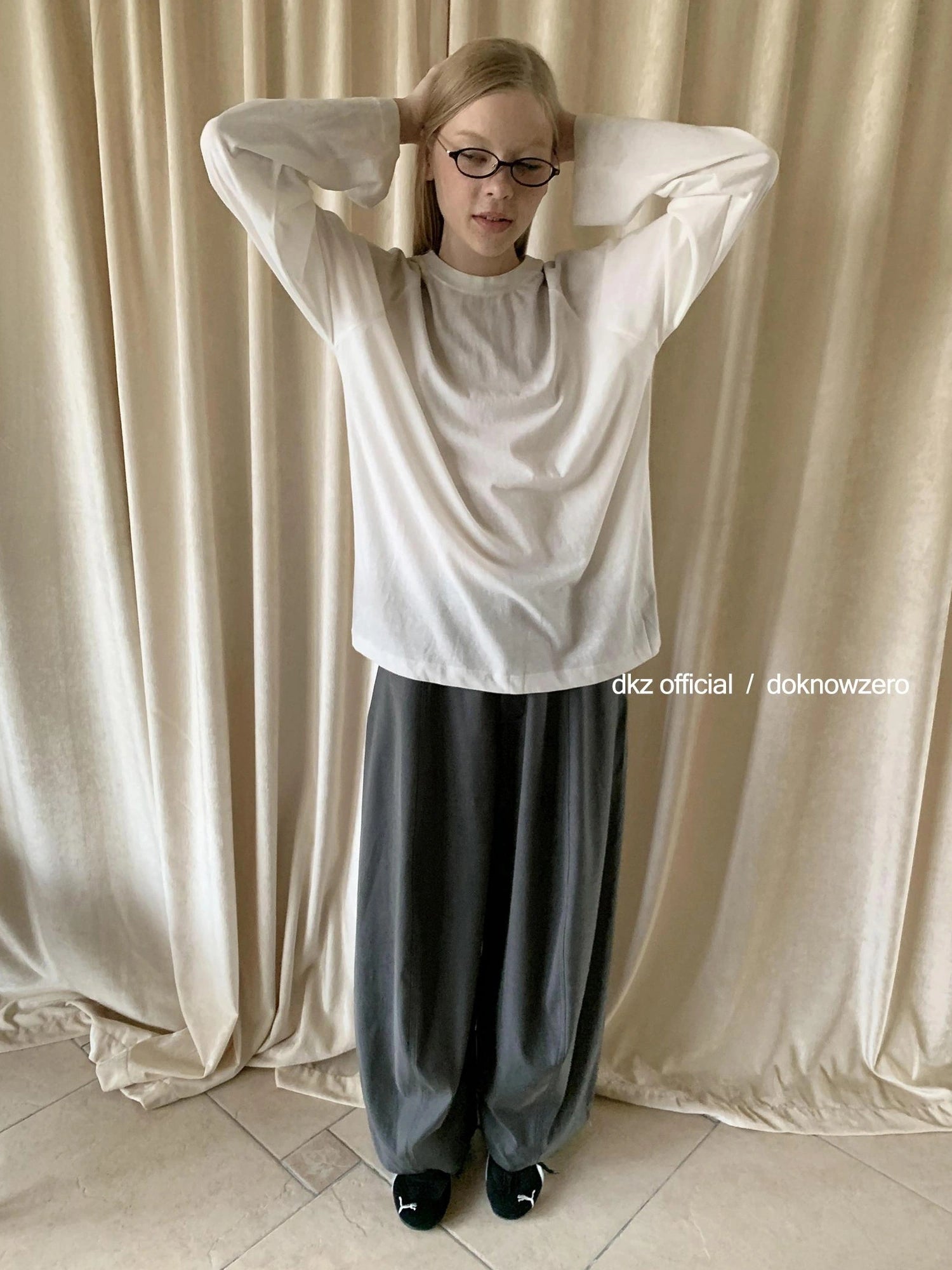 DKZ OFFICIAL White Washed Long Sleeve T-shirt For Women Loose Fit