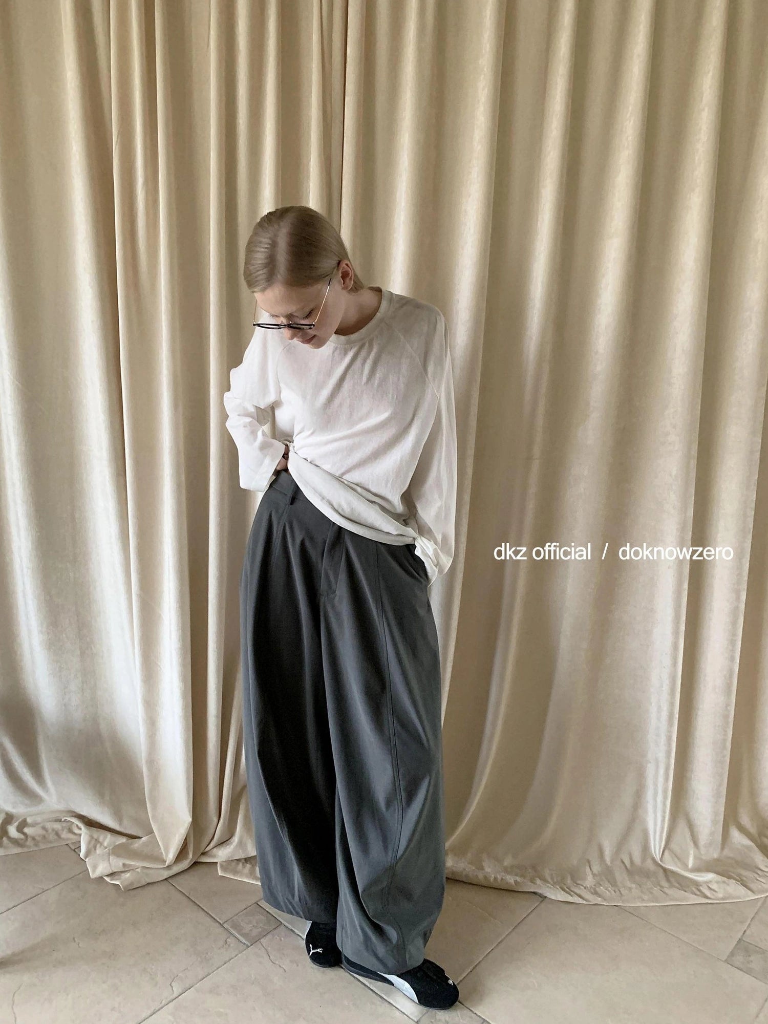 DKZ OFFICIAL White Washed Long Sleeve T-shirt For Women Loose Fit