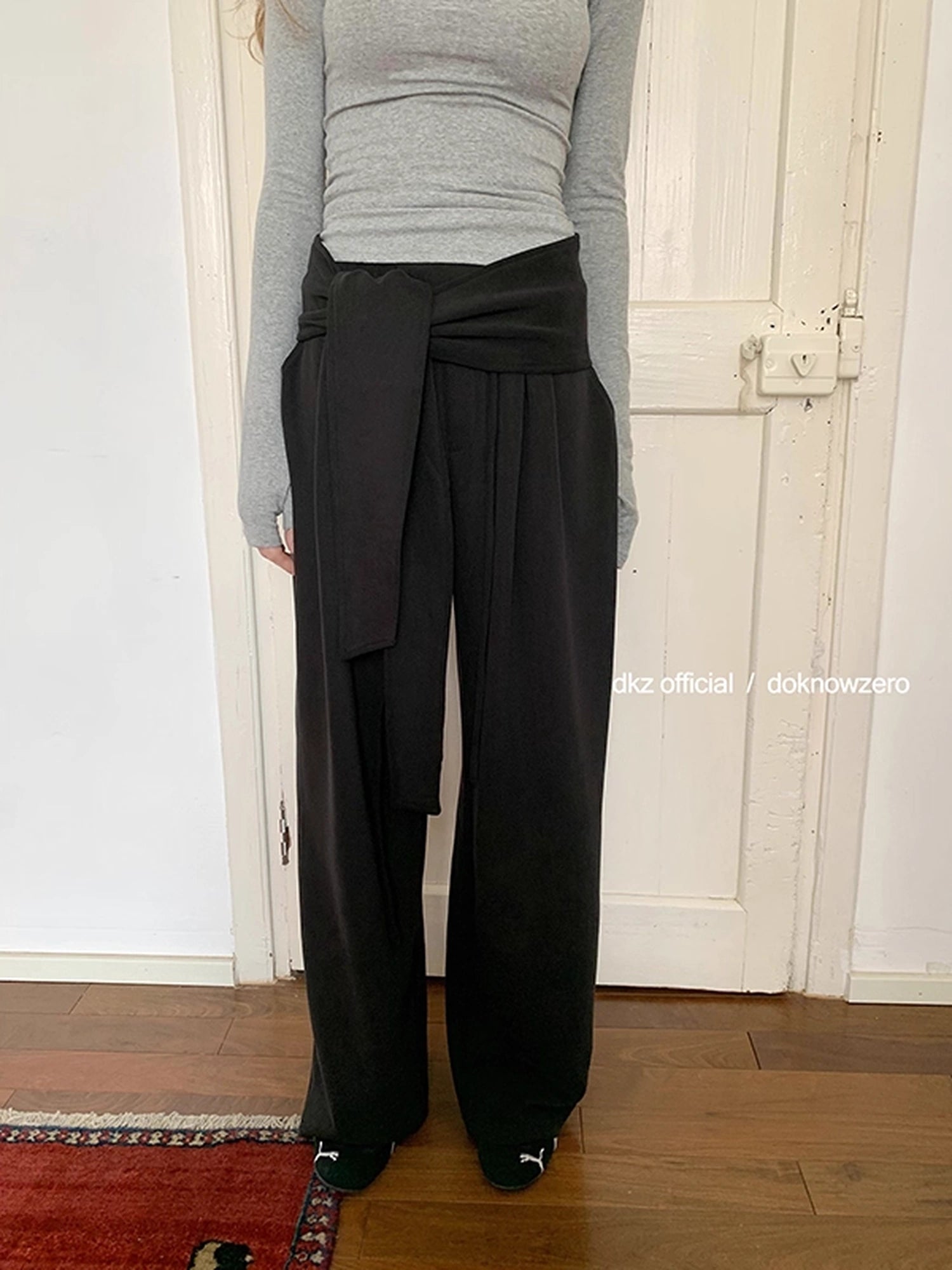 DKZ_OFFICIAL_Wide_Leg_Trousers_With_Tie_Waist_And_Drape_MISSTT