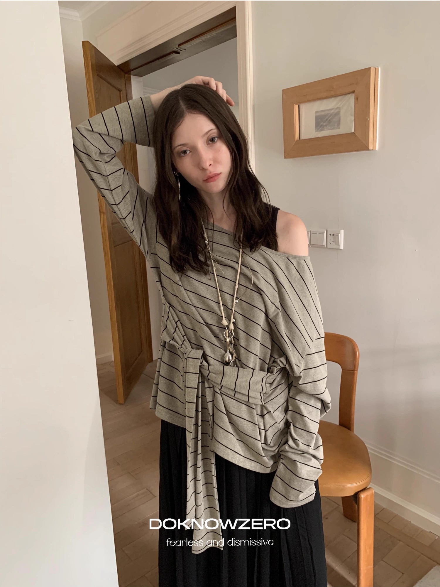DKZ_OFFICIAL_Wide_Neckline_Striped_Long_Sleeve_T-shirt_With_Tie_Detail_MISSTT
