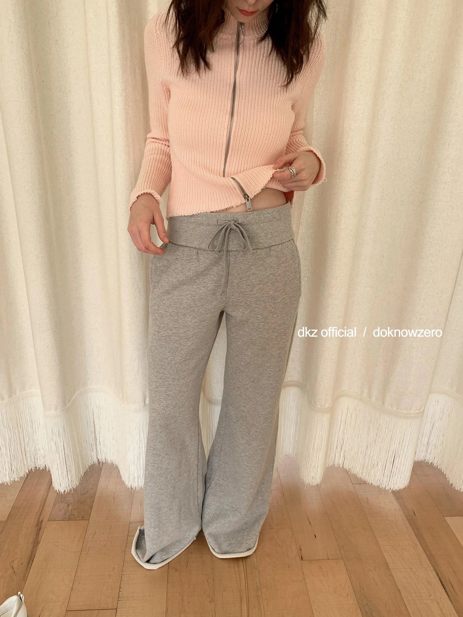DKZ OFFICIAL Wide Waist Relaxed Flared Sweatpants