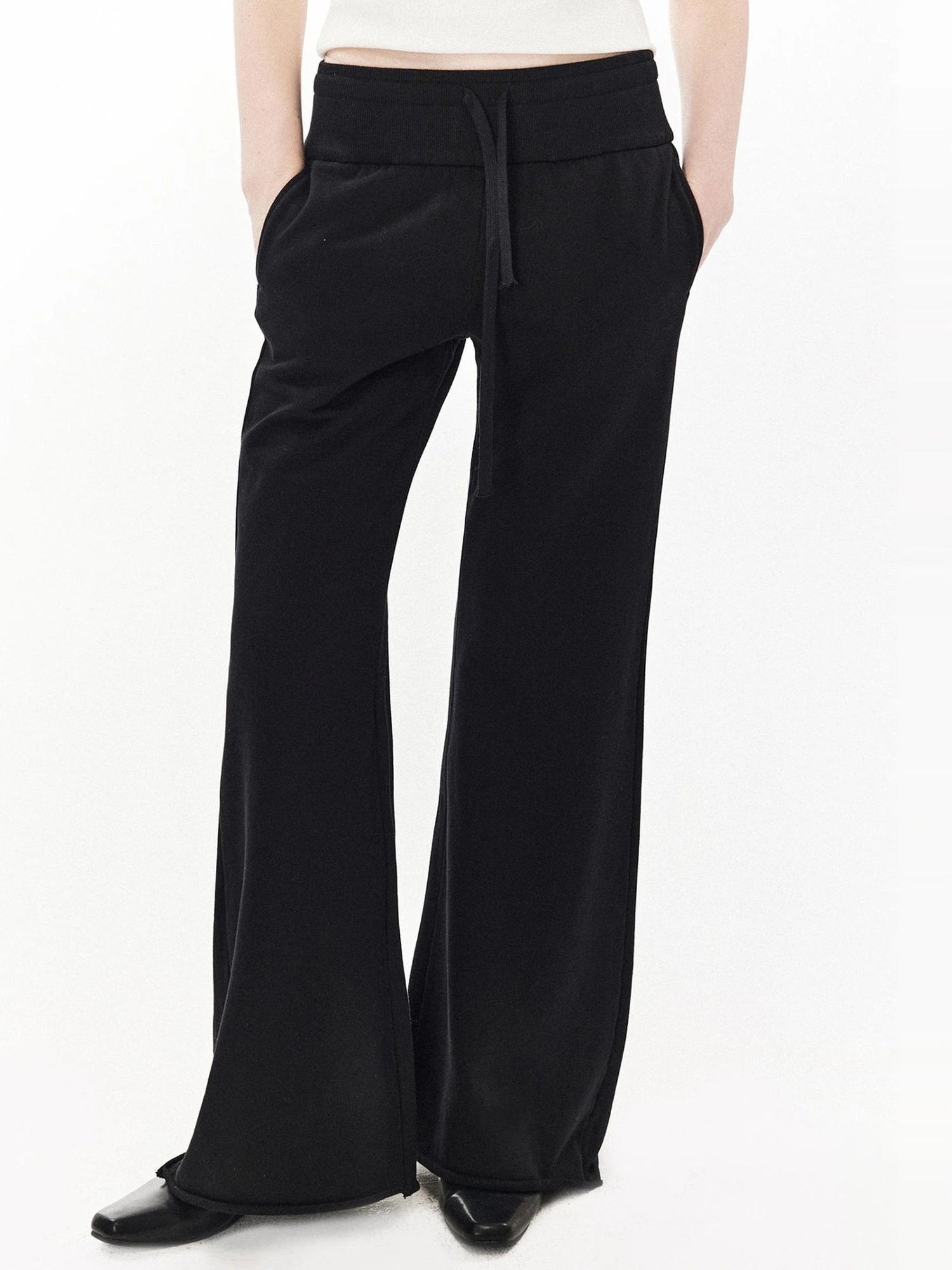 DKZ OFFICIAL Wide Waist Relaxed Flared Sweatpants