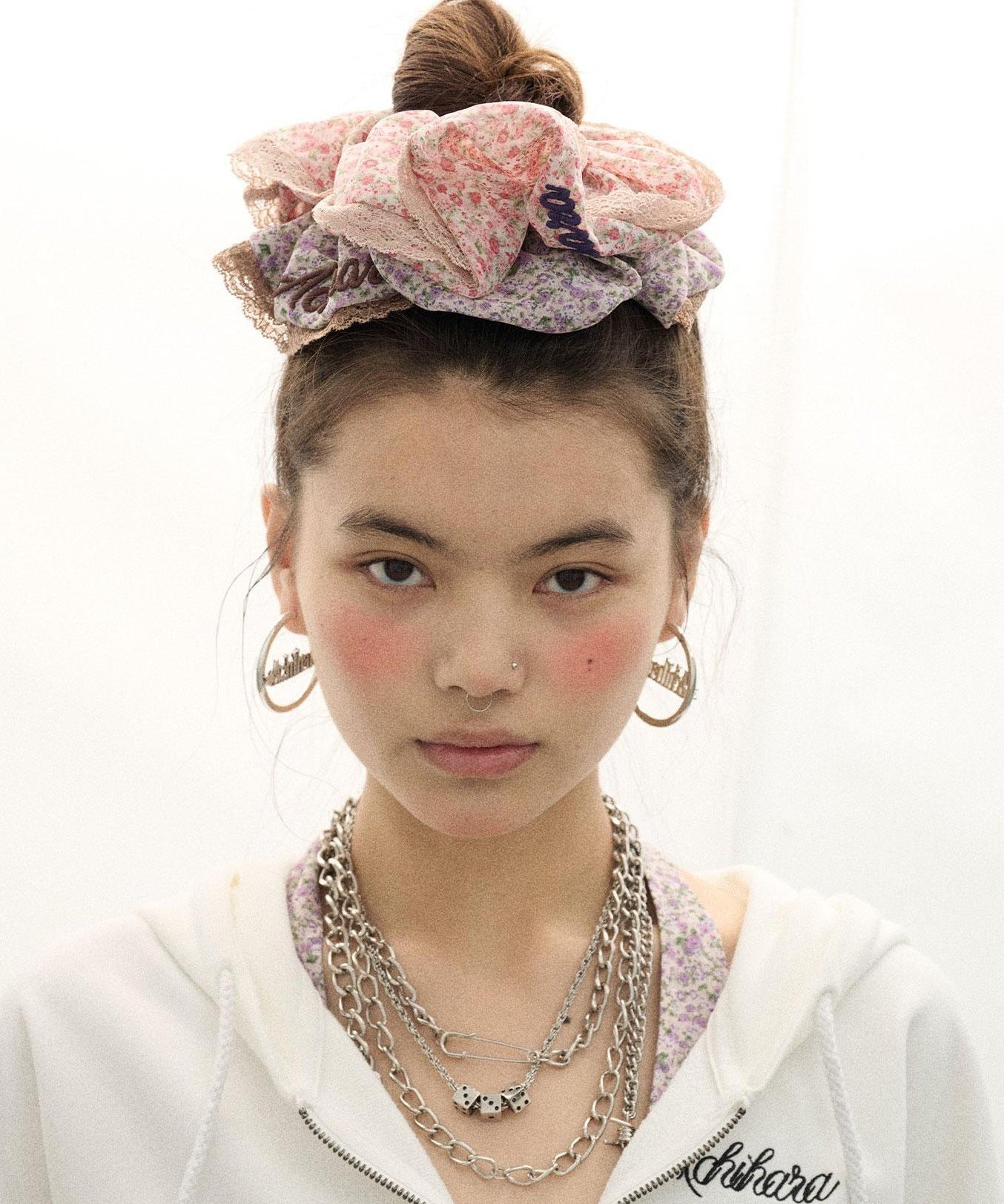 Achihara Daydream Floral Hair Tie