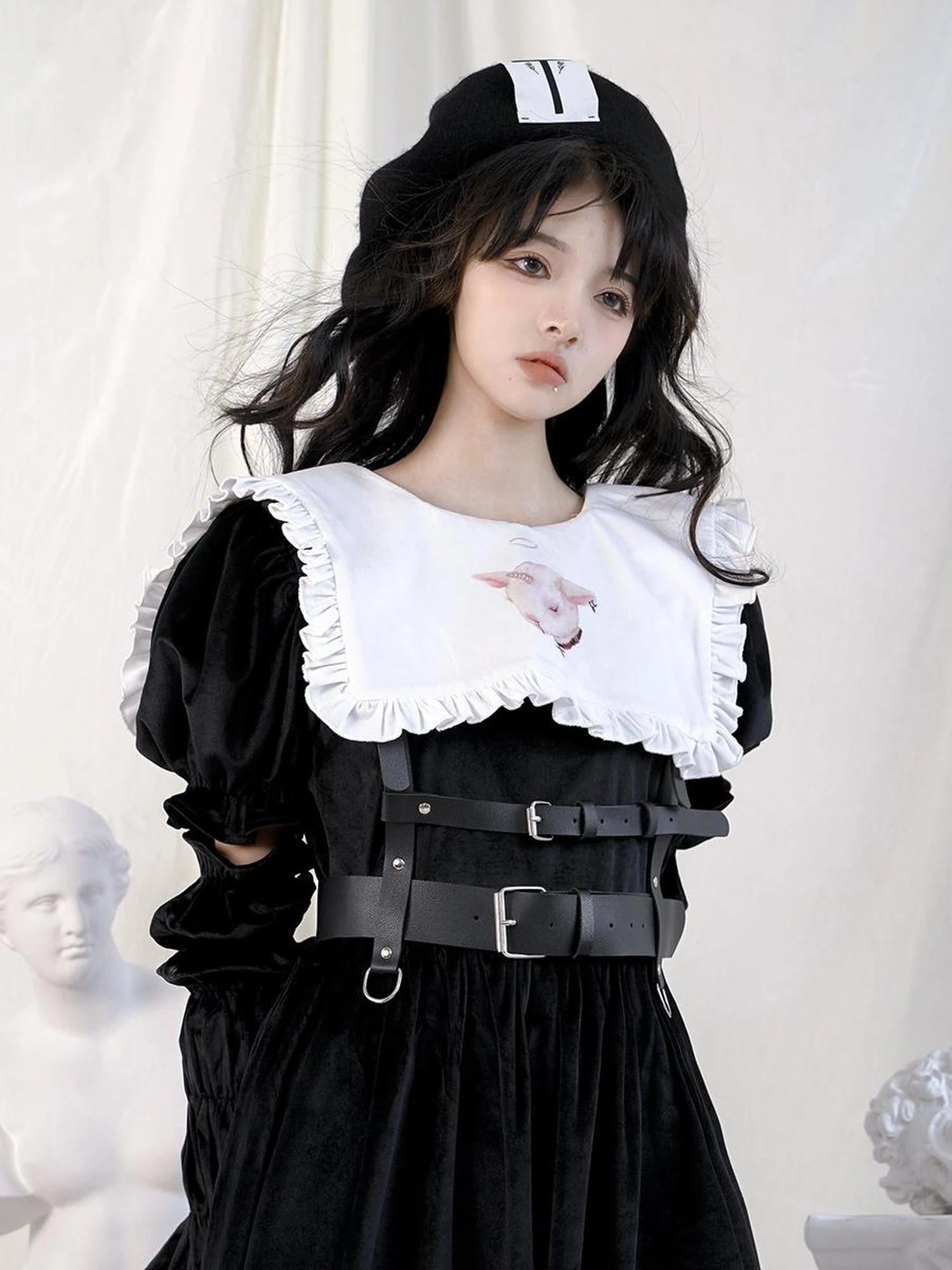 Cross Rose Jacquard Black White Beret