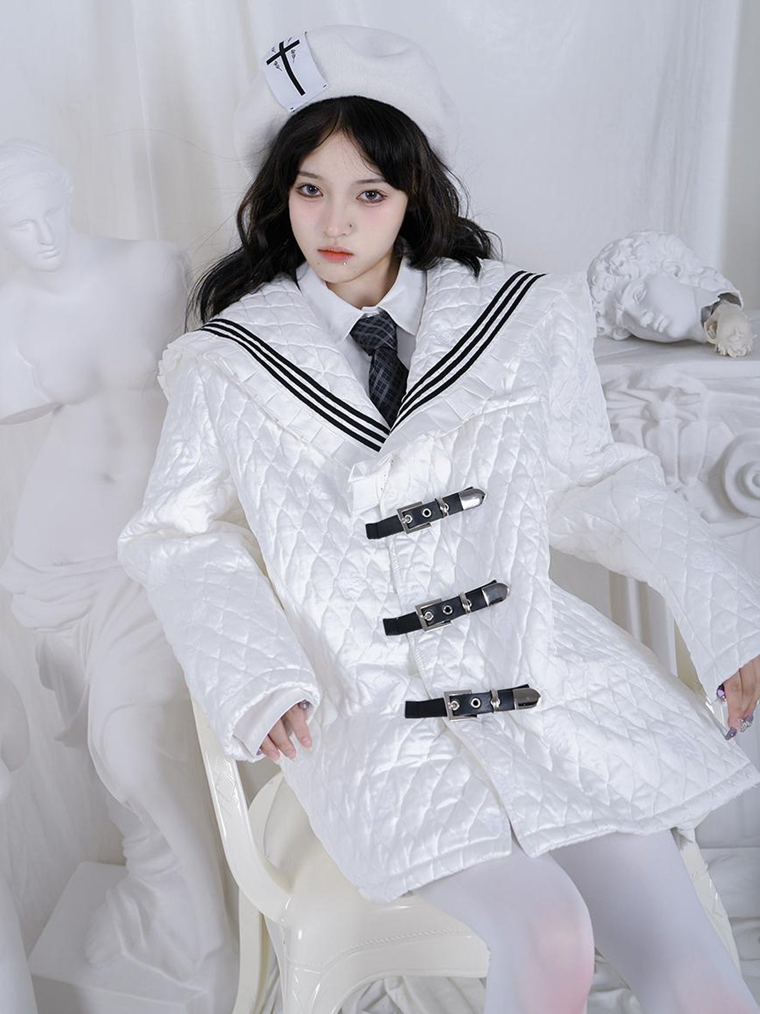 Daytoday Cross Rose Jacquard Black White Beret