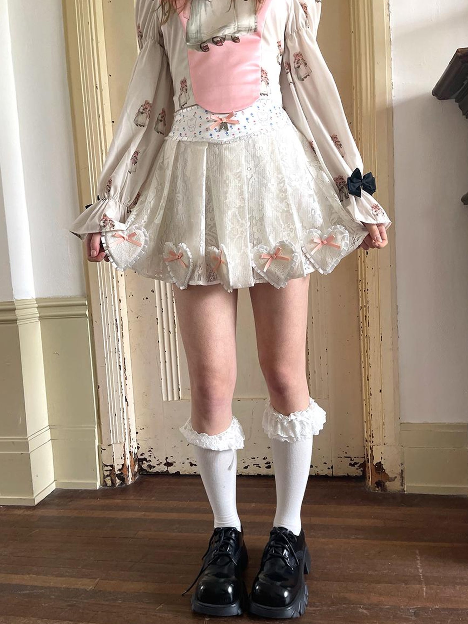 Daytoday Floral Lace Pleated Mini Skirt With Angel Tears Print