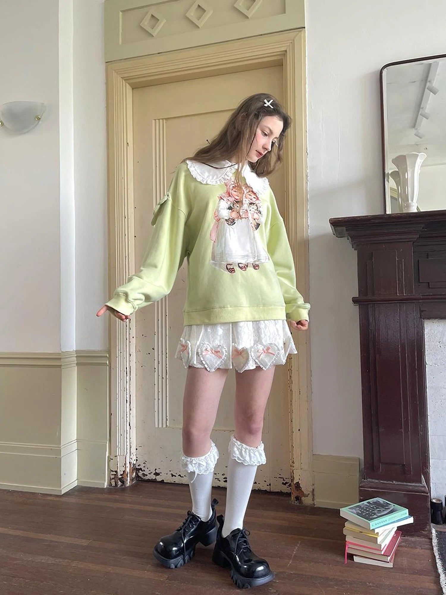 Floral Lace Pleated Mini Skirt With Angel Tears Print