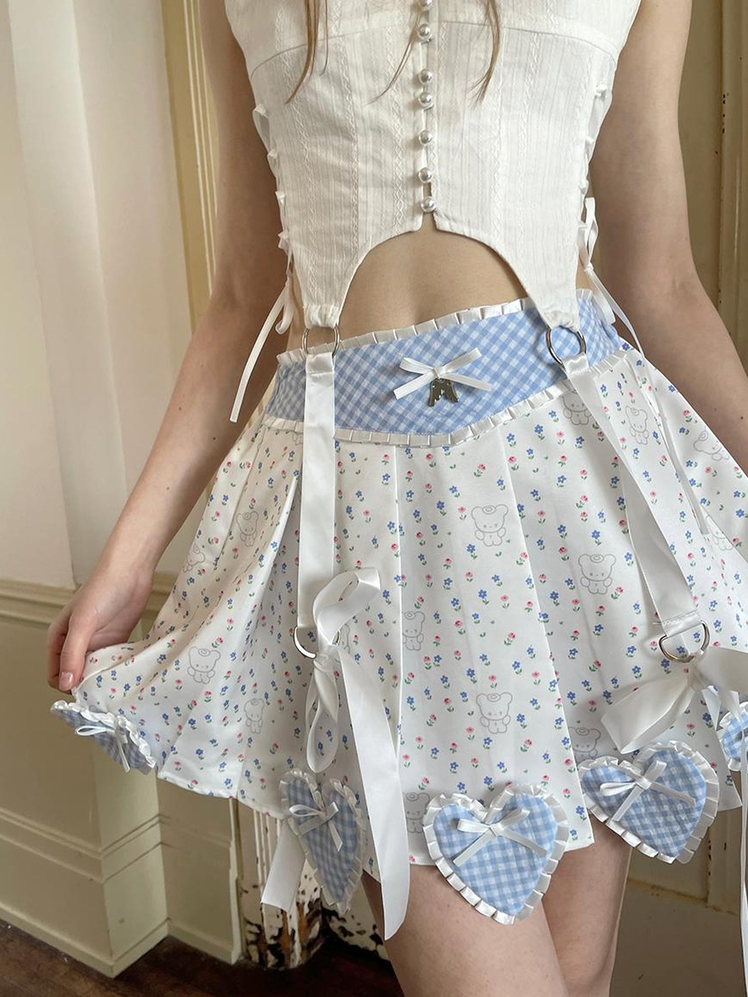 Daytoday Floral Lace Pleated Mini Skirt With Angel Tears Print