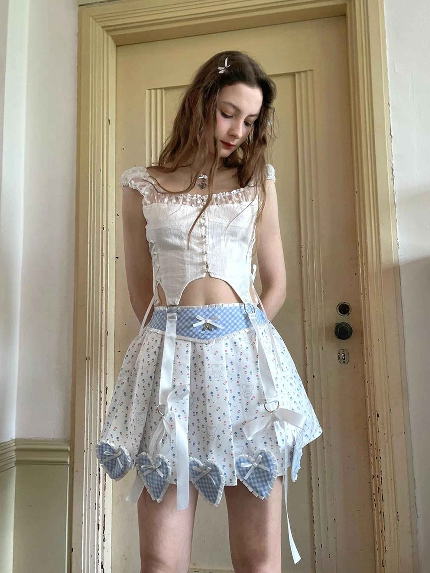 Floral Lace Pleated Mini Skirt With Angel Tears Print