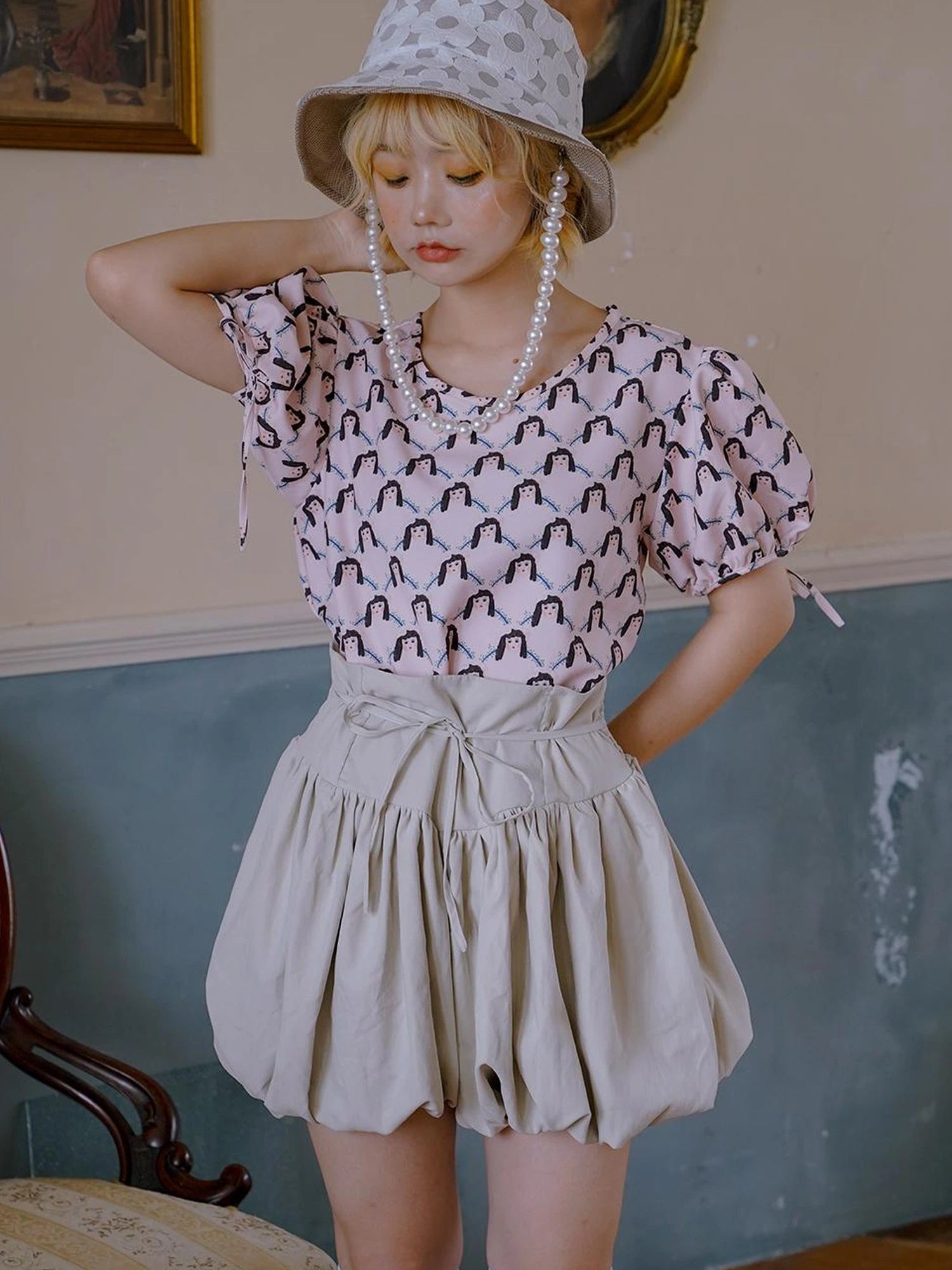 Floral Pearl Checkered Bucket Hat