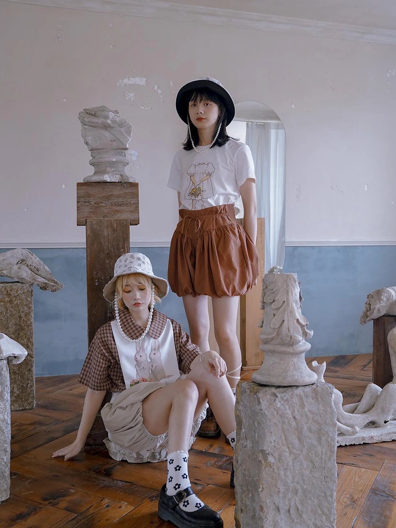 Floral Pearl Checkered Bucket Hat