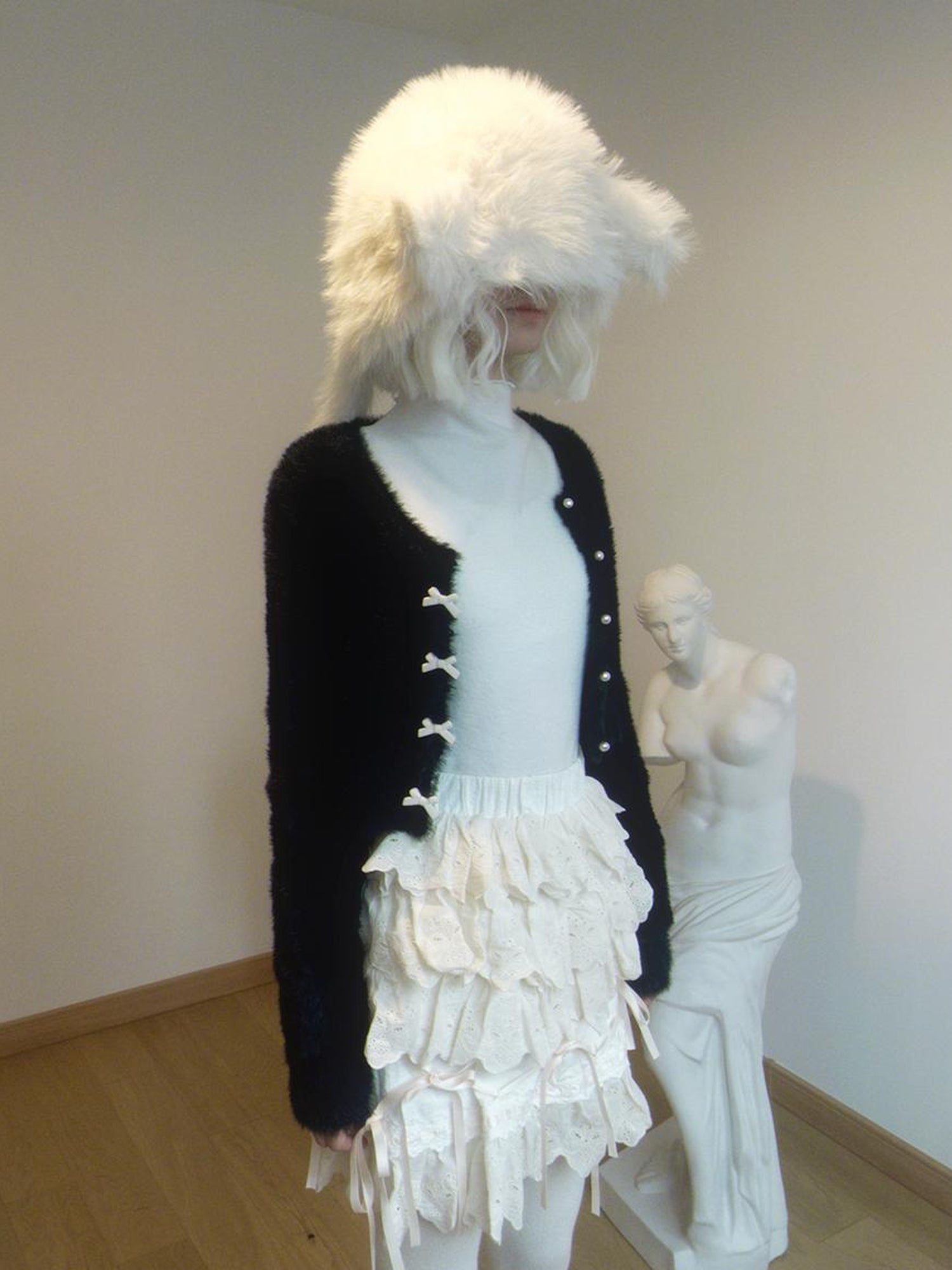 Daytoday Heavenly Lamb Ear Cross Bow Knit Hat