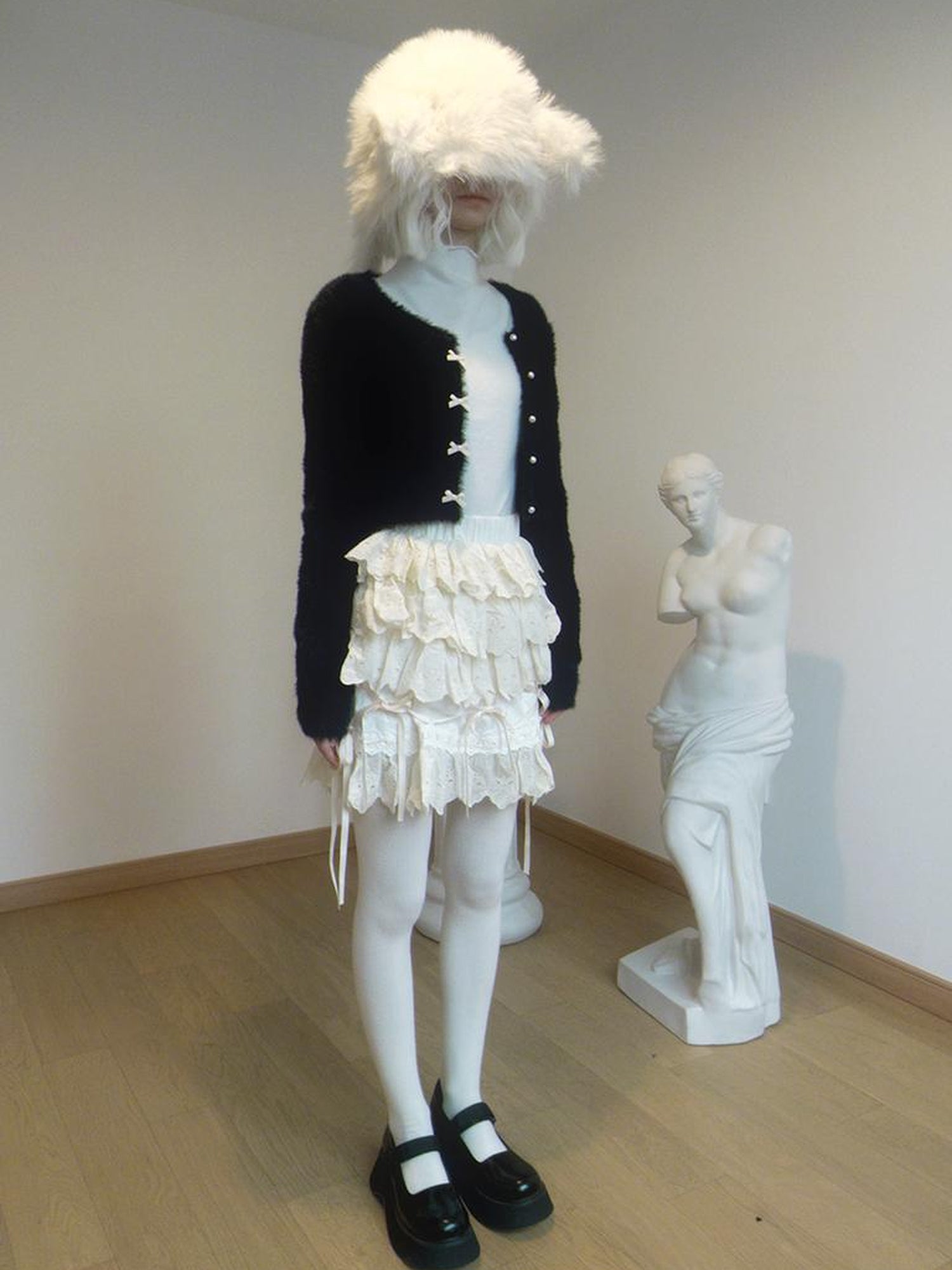 Daytoday Pearl Bow Short Knit Cardigan Pure Color Versatile