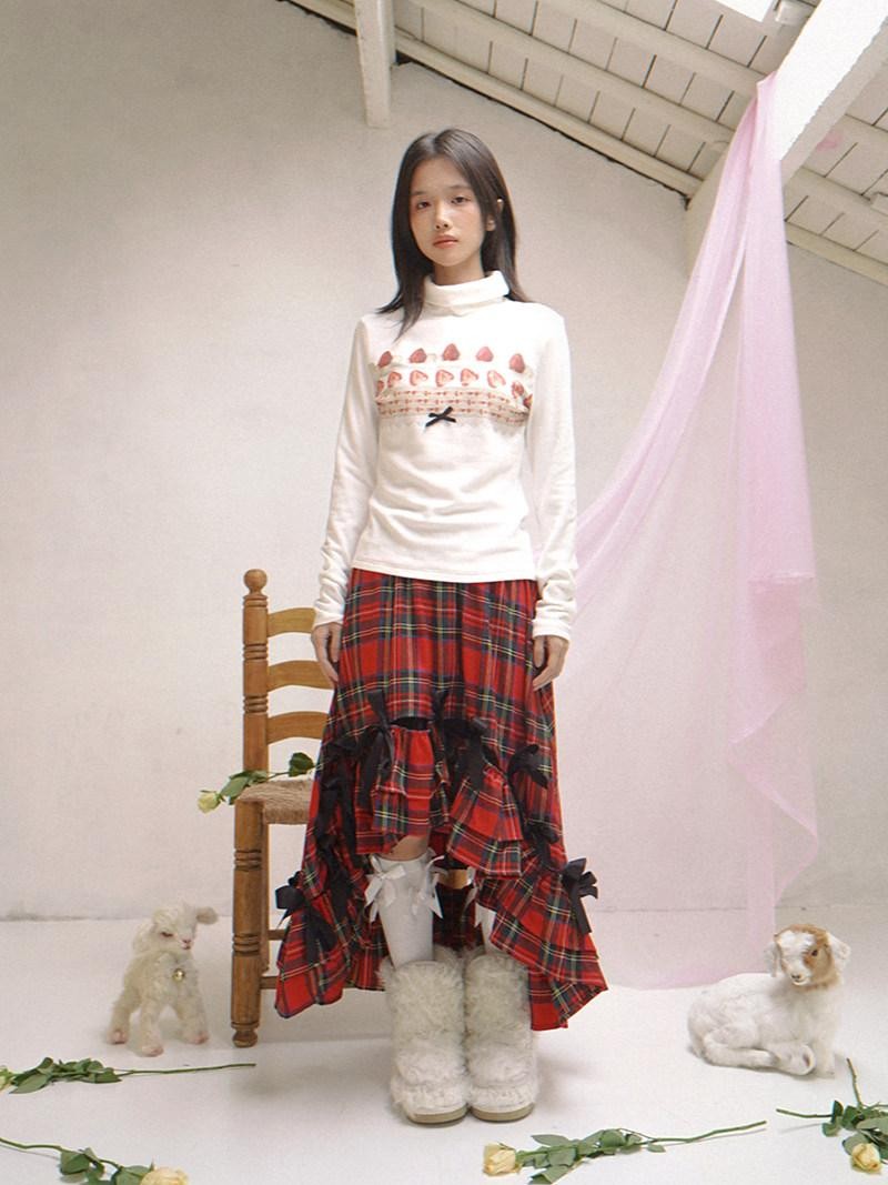 Daytoday Strawberry Cake Print High Neck Slim Fit Women&