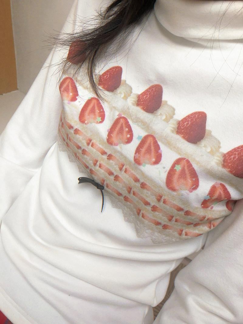 Daytoday Strawberry Cake Print High Neck Slim Fit Women&