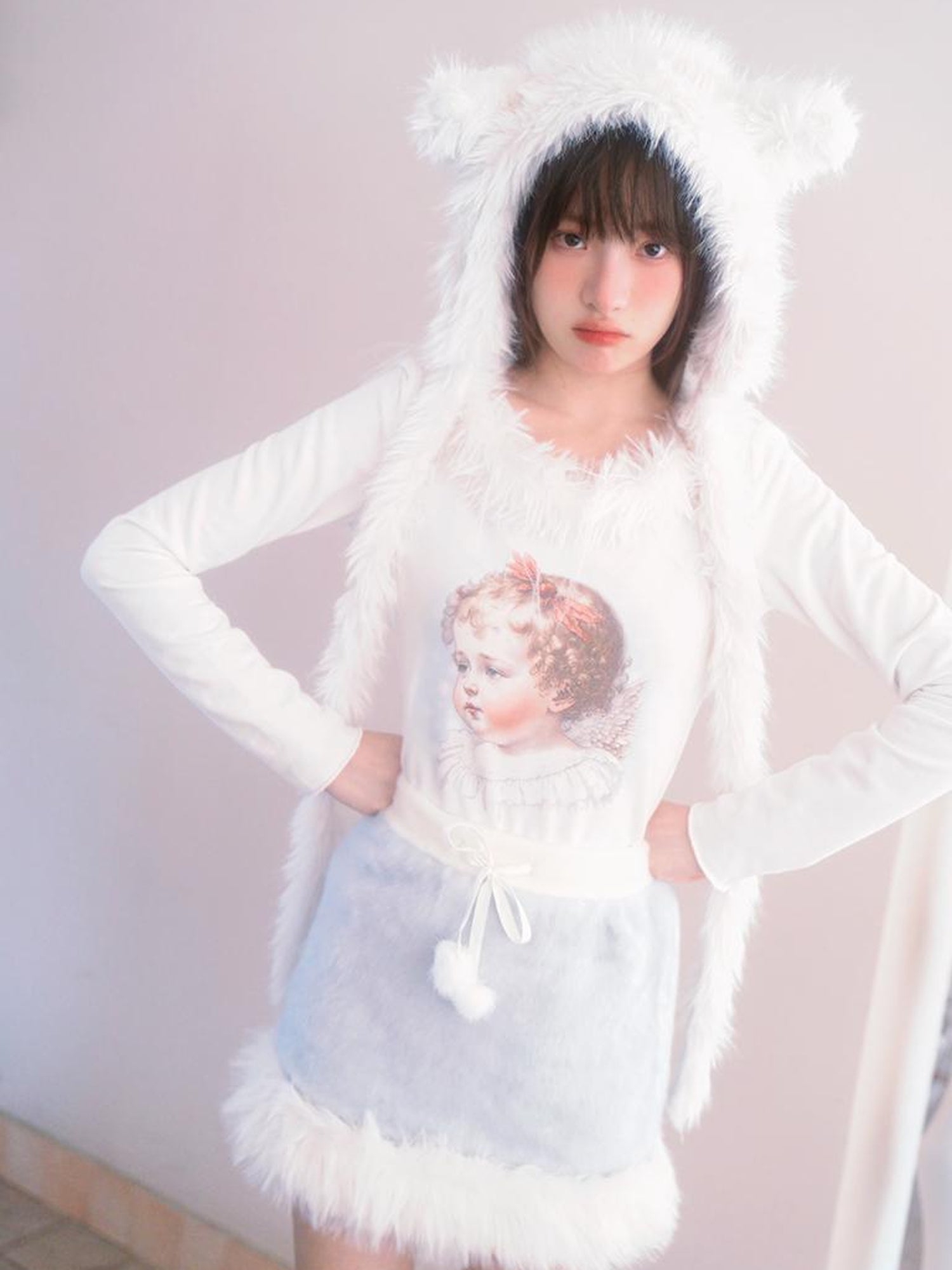 Daytoday Vintage Angel Print T Shirt With Fur Collar