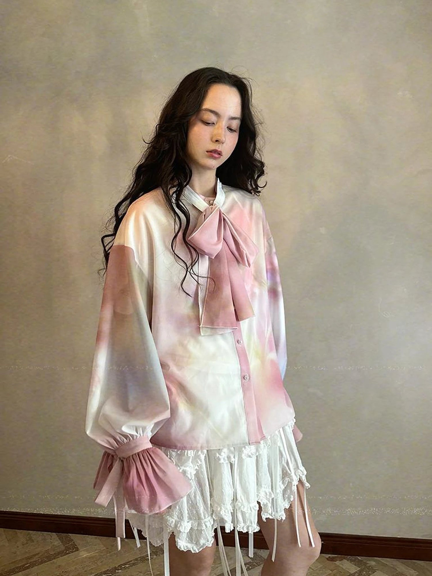 Vintage Bow Print Puff Sleeve Blouse