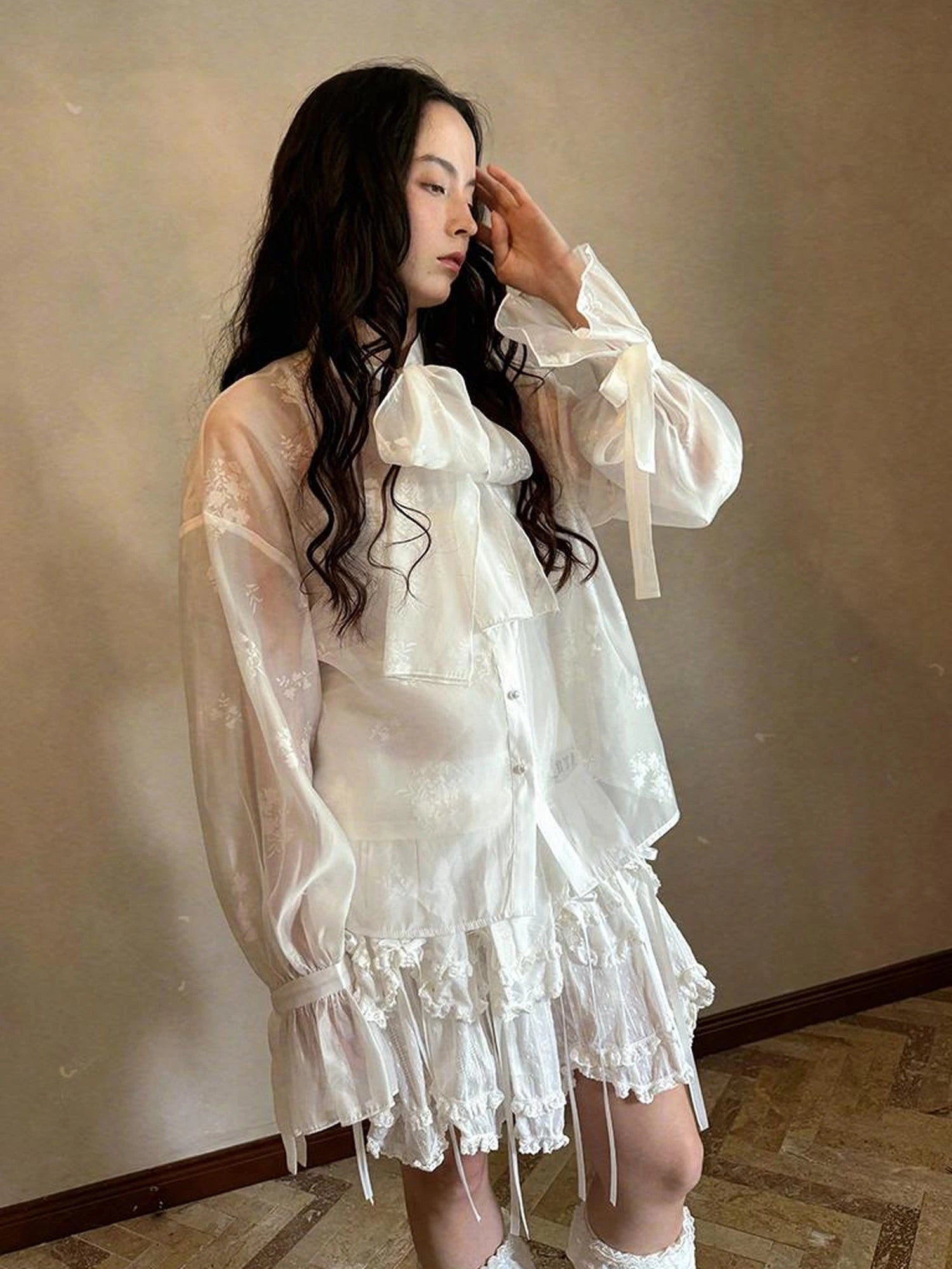 Vintage Bow Print Puff Sleeve Blouse