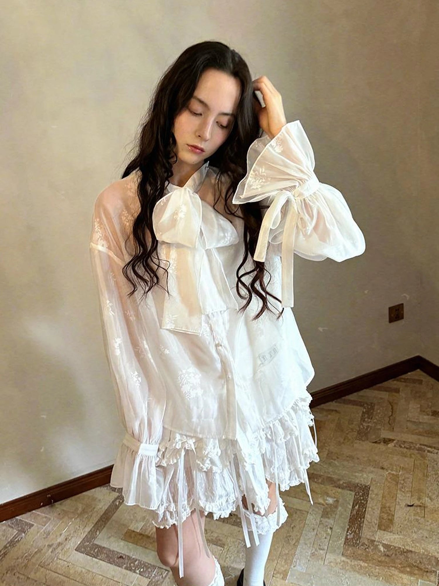 Vintage Bow Print Puff Sleeve Blouse