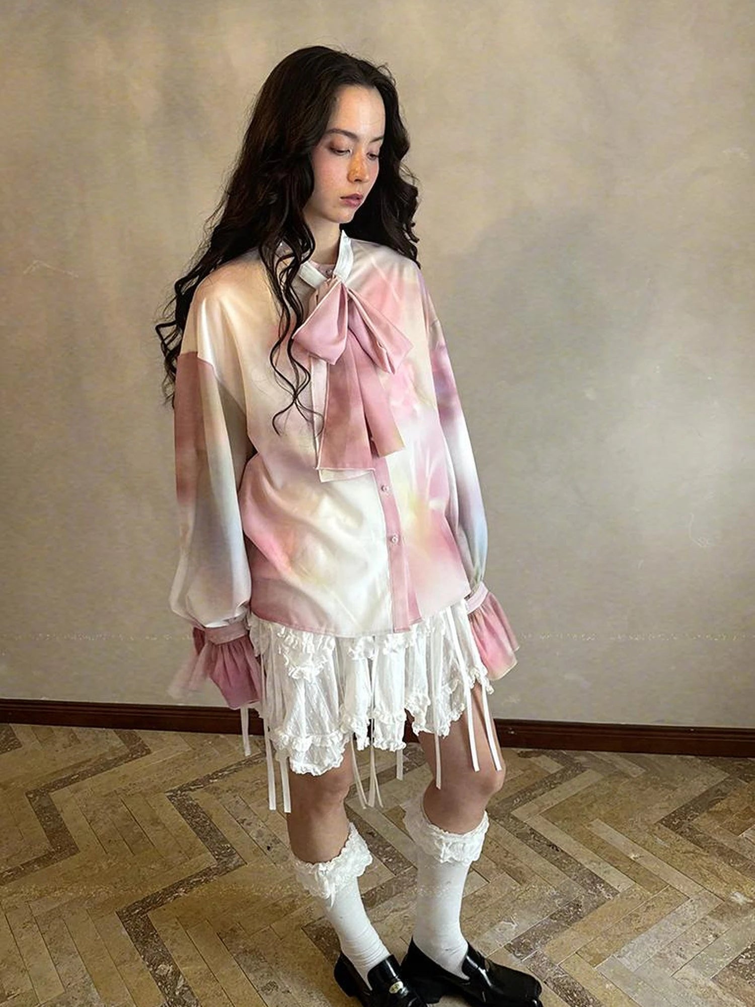 Vintage Bow Print Puff Sleeve Blouse