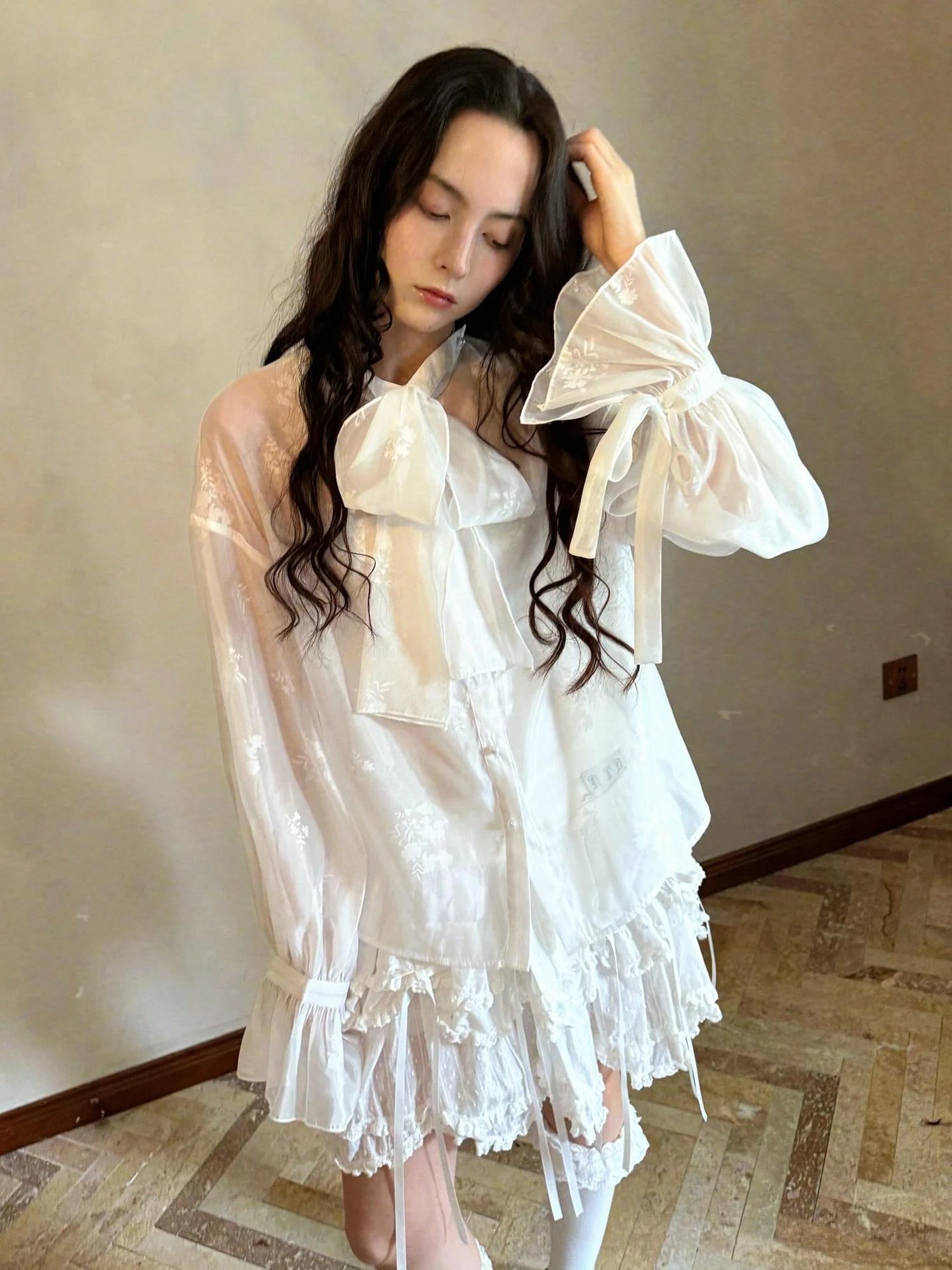 Vintage Bow Print Puff Sleeve Blouse