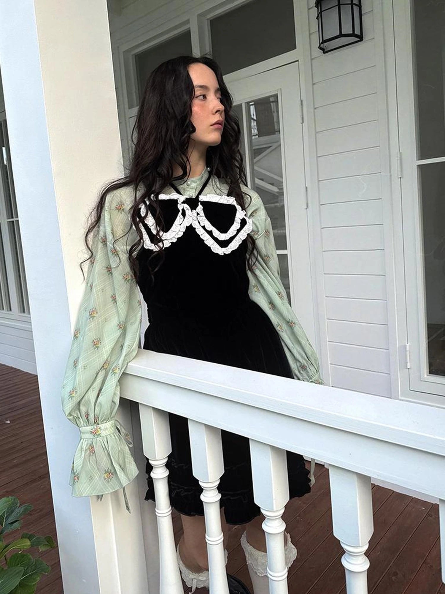 Vintage Bow Print Puff Sleeve Blouse