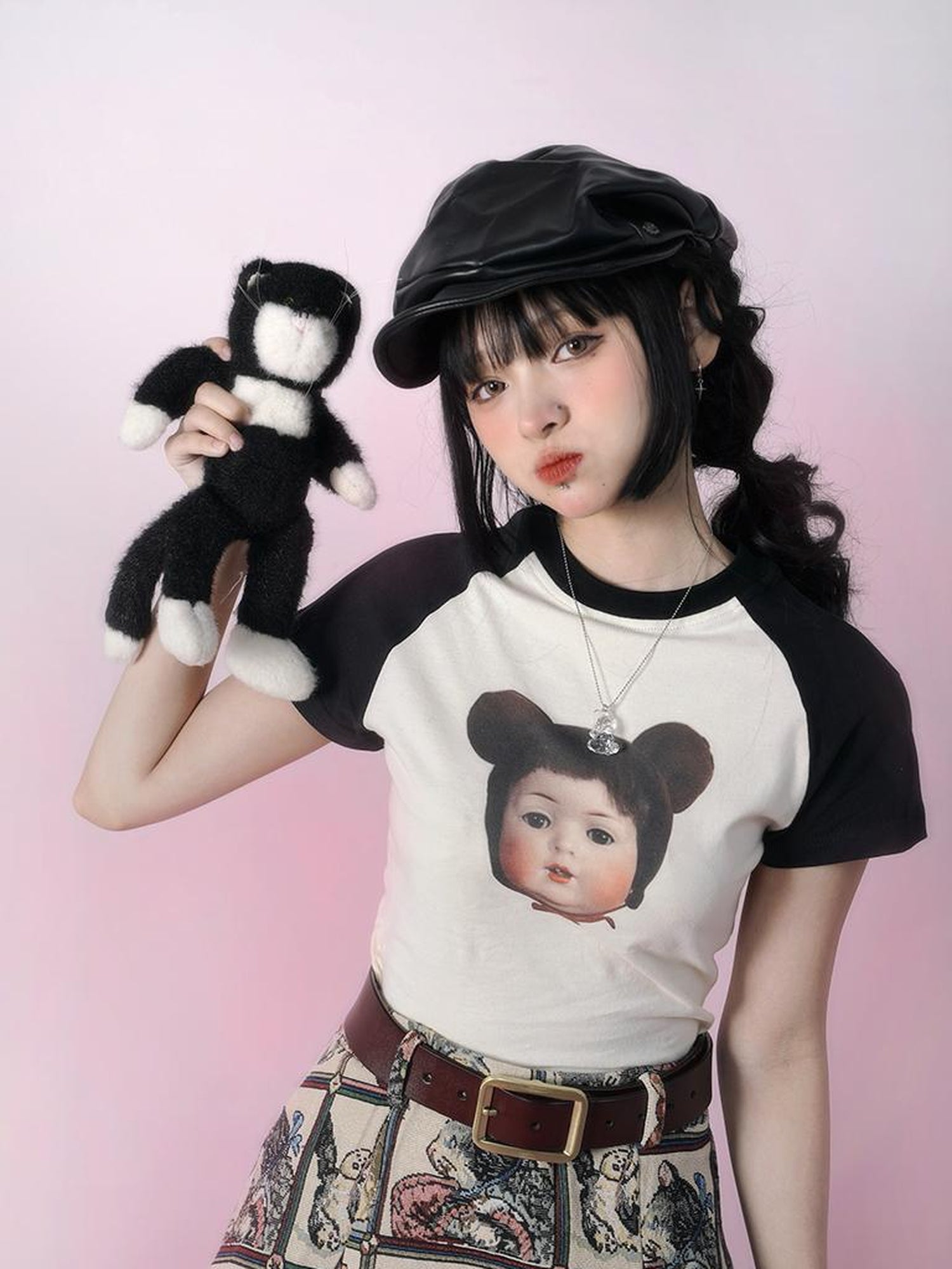 Daytoday Vintage Doll Print Teddy Bear Patch Short Sleeve Tee