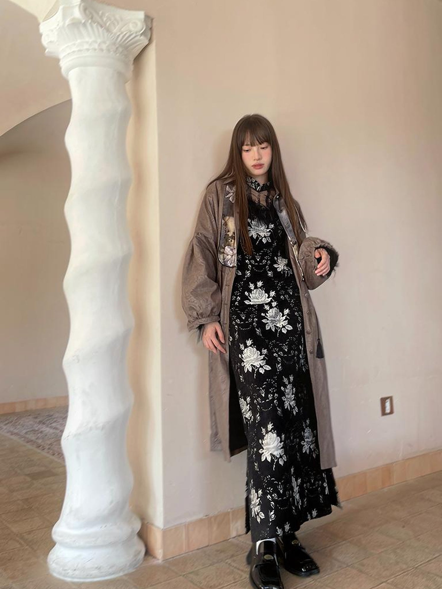Daytoday Vintage Floral Jacquard Side Slit Midi Skirt
