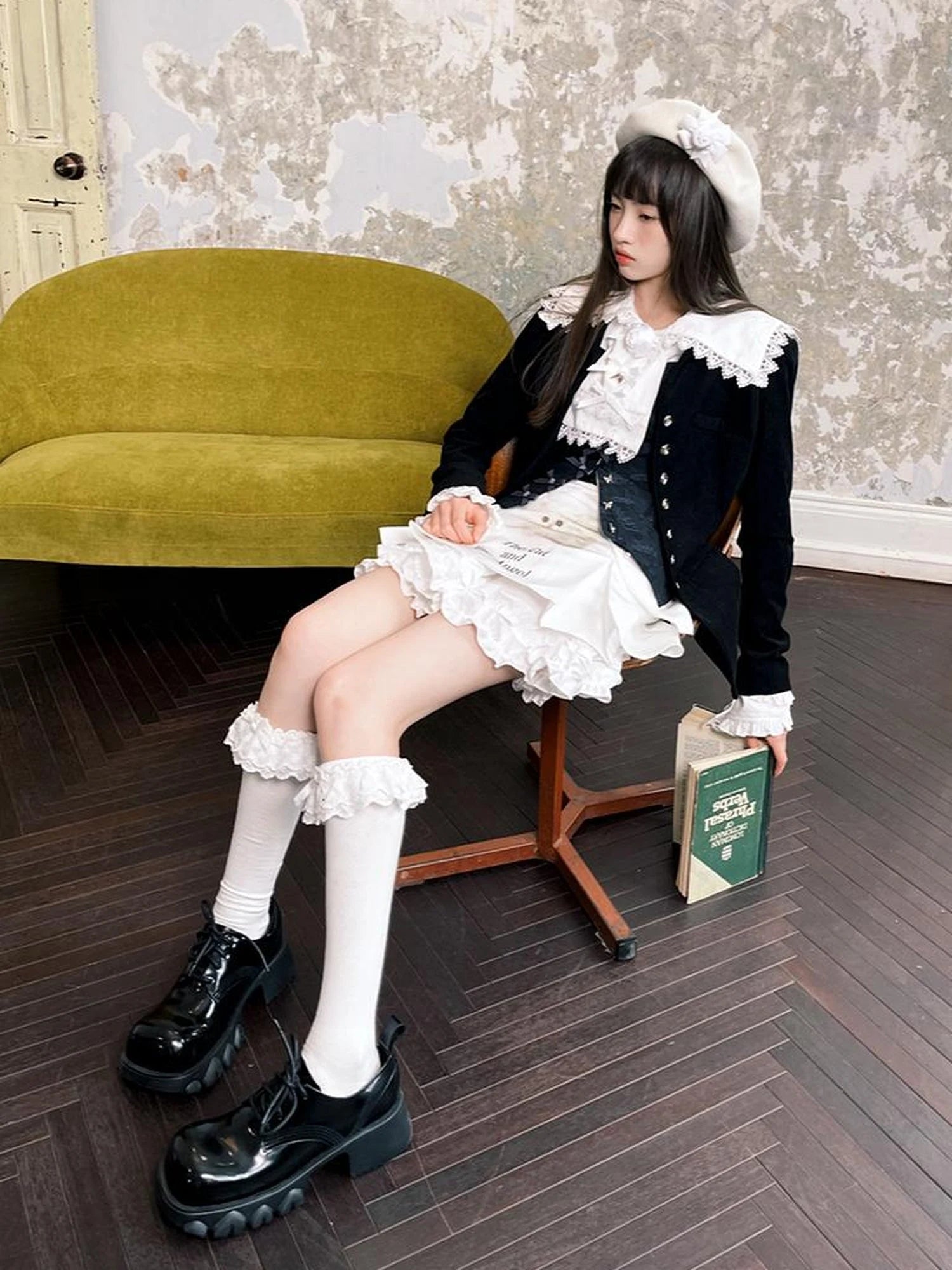 Vintage Rose Jacquard Sailor Collar Blazer