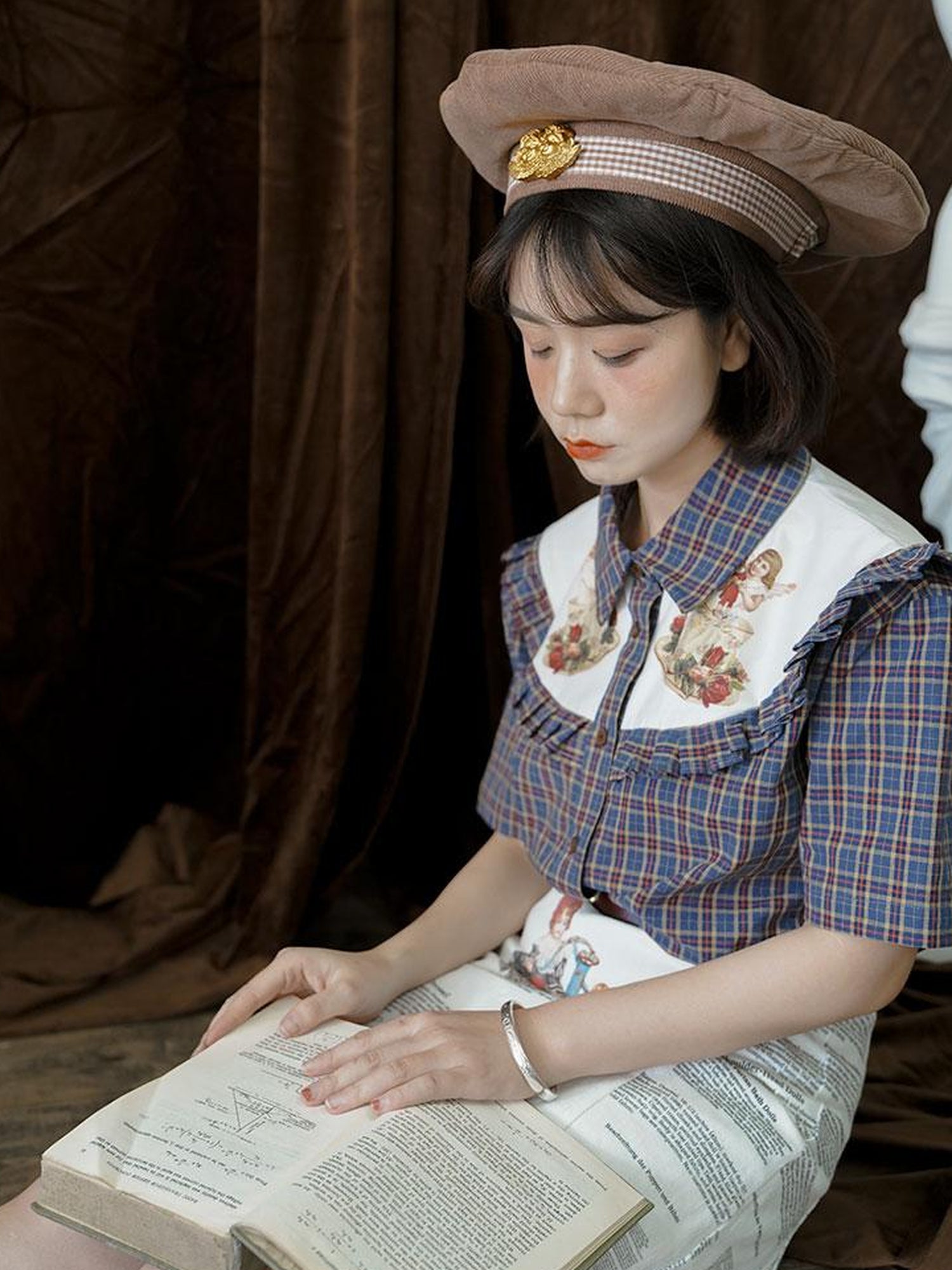 Daytoday Wonderful Life Faire Cross Beret