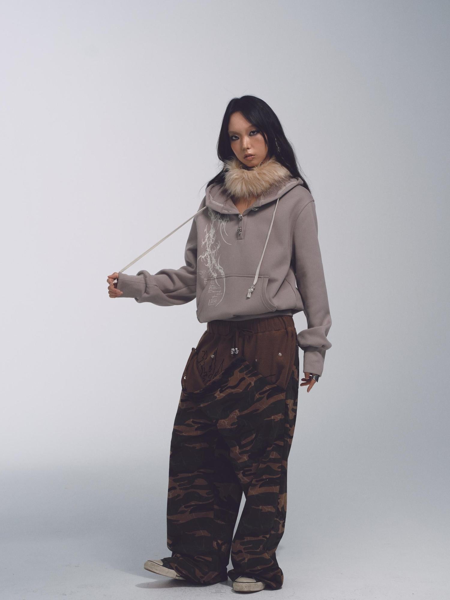 NONAME SPACE Deformed Camo Low Waist Sweatpants Loose Fit Stretch Print