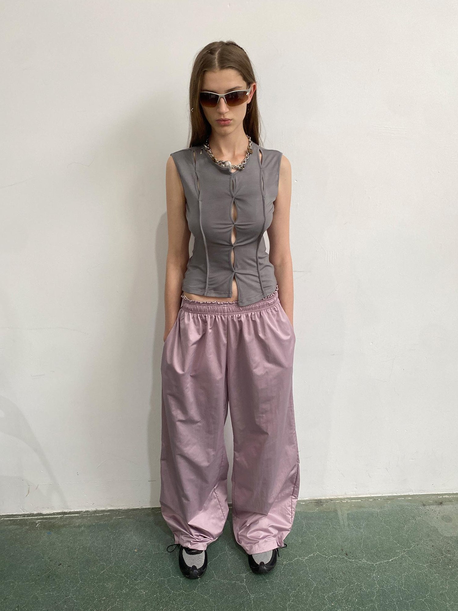 Delivery Asymmetric Hem Gray Scoop Neck Cutout Sleeveless Tee