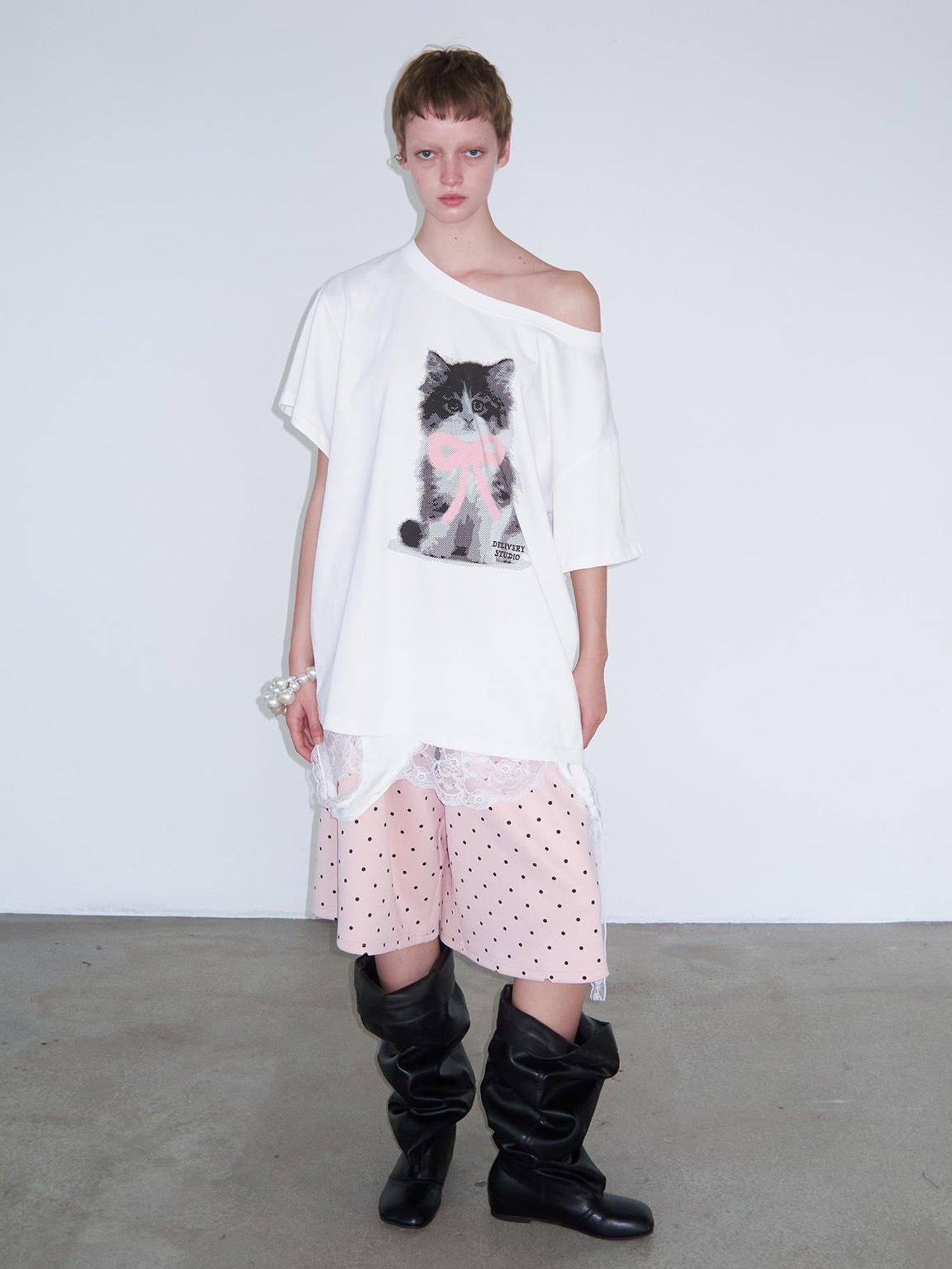 Delivery Butterfly Bow Print Wide Neck White T-shirt Off Shoulder Top