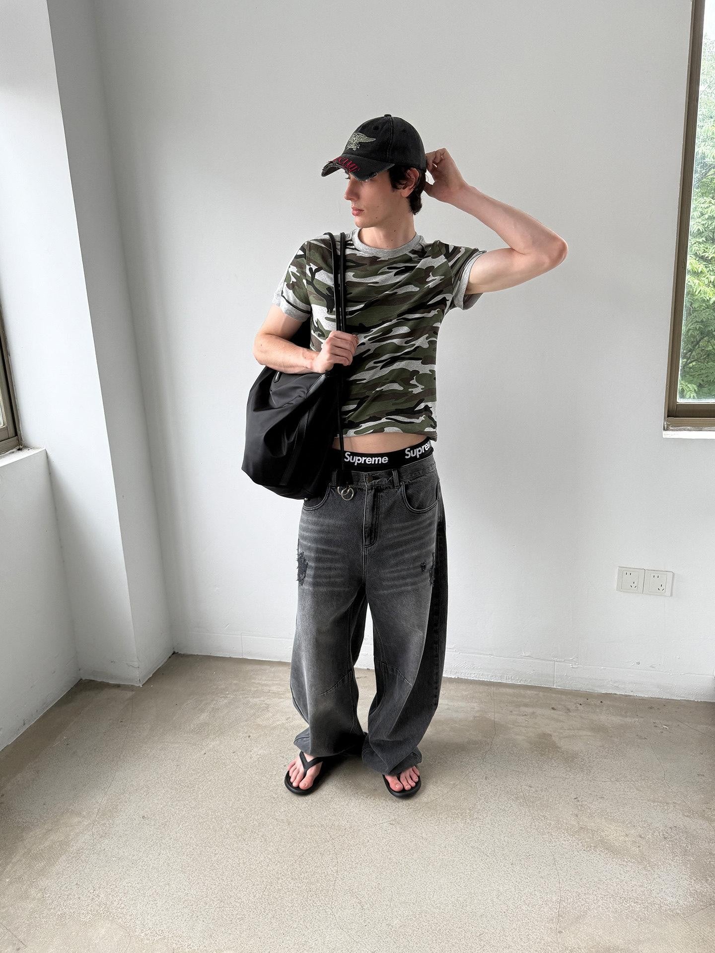 Delivery Camo Gray Panel Round Neck Loose Straight Women&