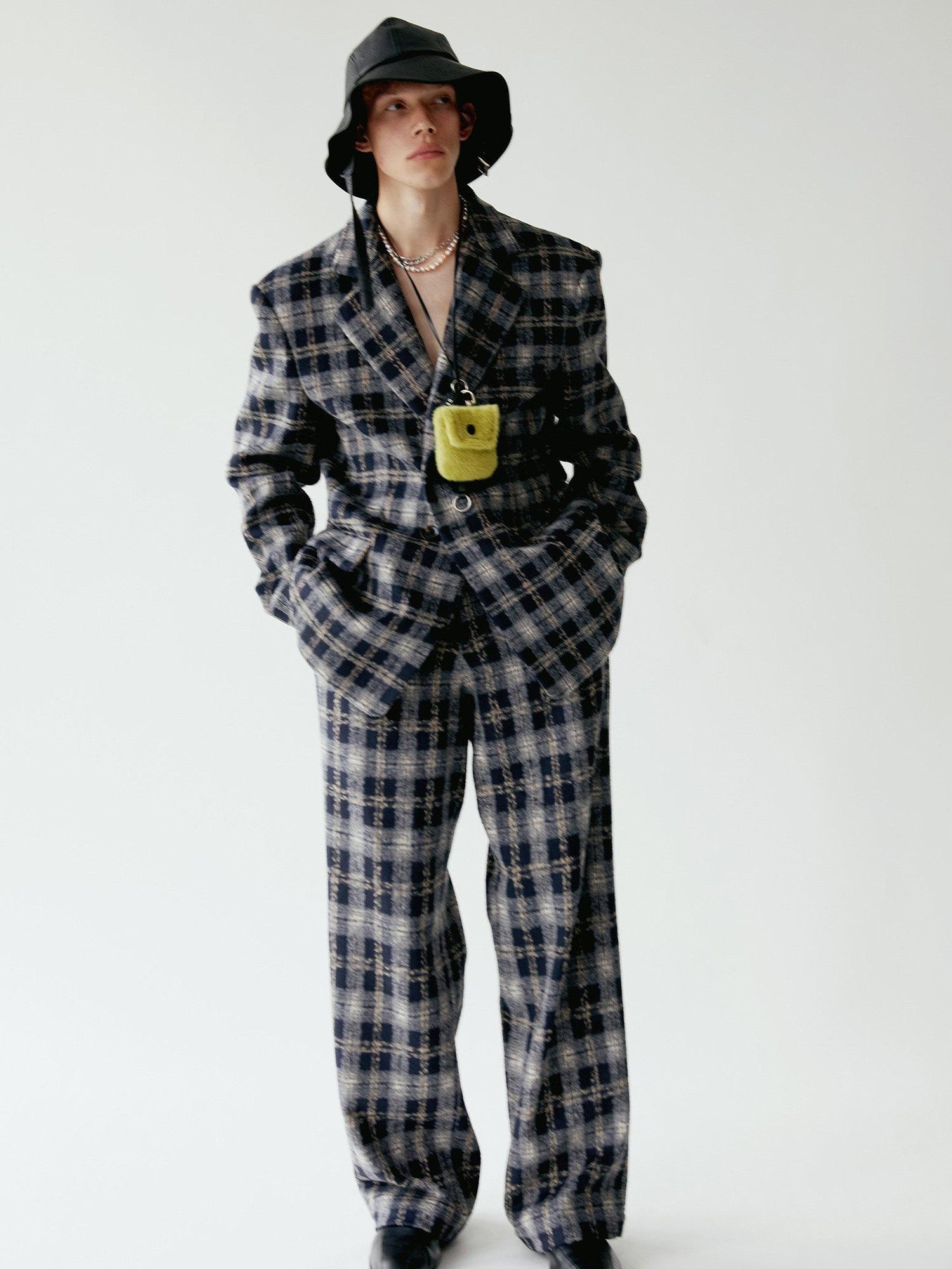 Delivery Deep Blue Plaid Loose Fit Three Button Women&