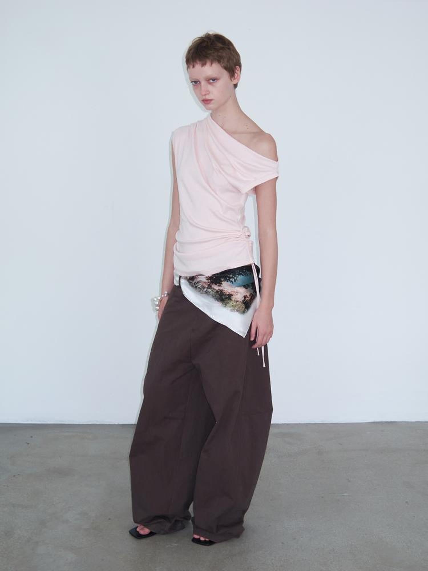 Delivery Delivery Brown Loose Fit Curve Hem Trousers