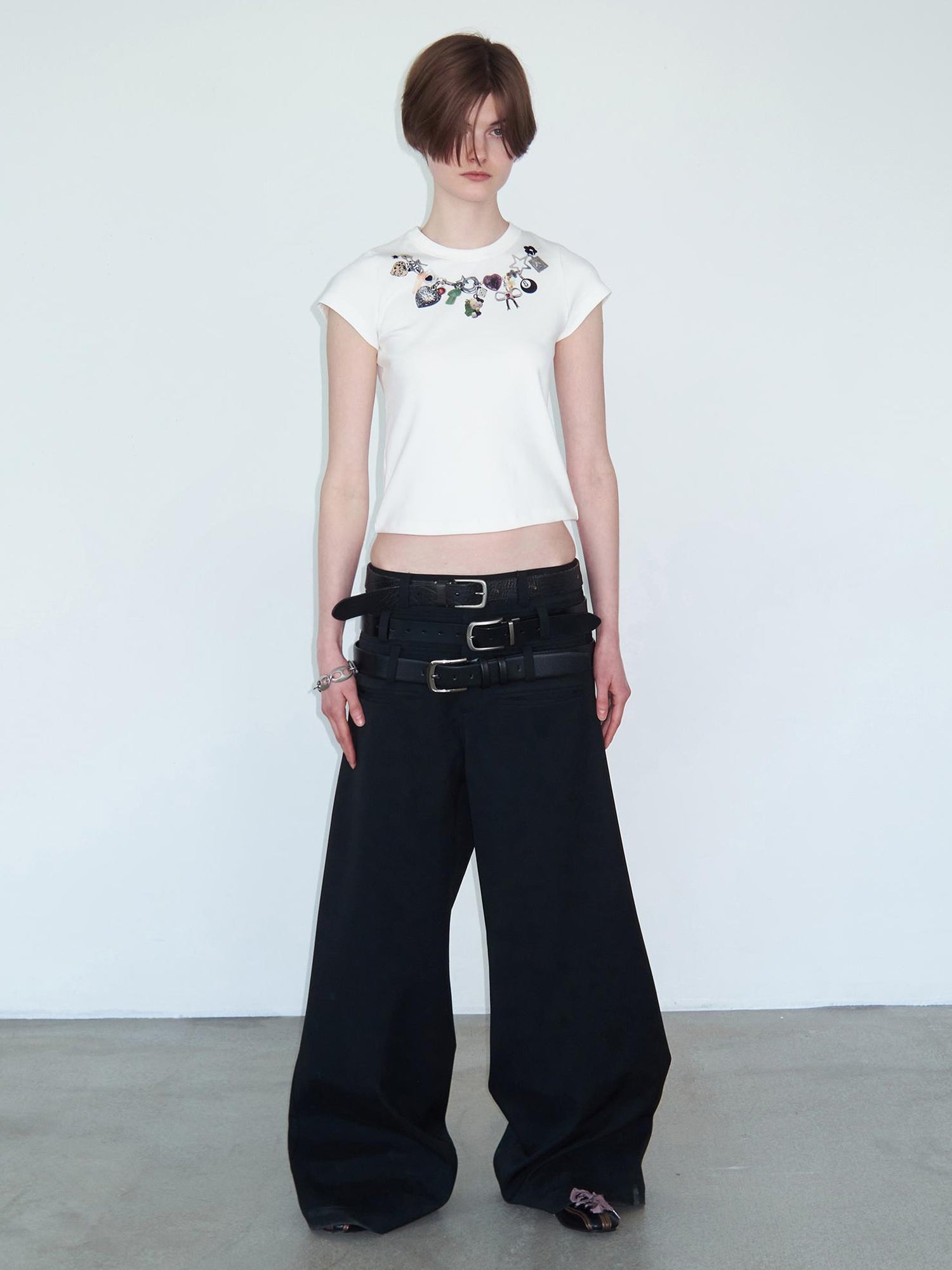 Delivery Delivery Colorful Beaded Necklace Print T-Shirt