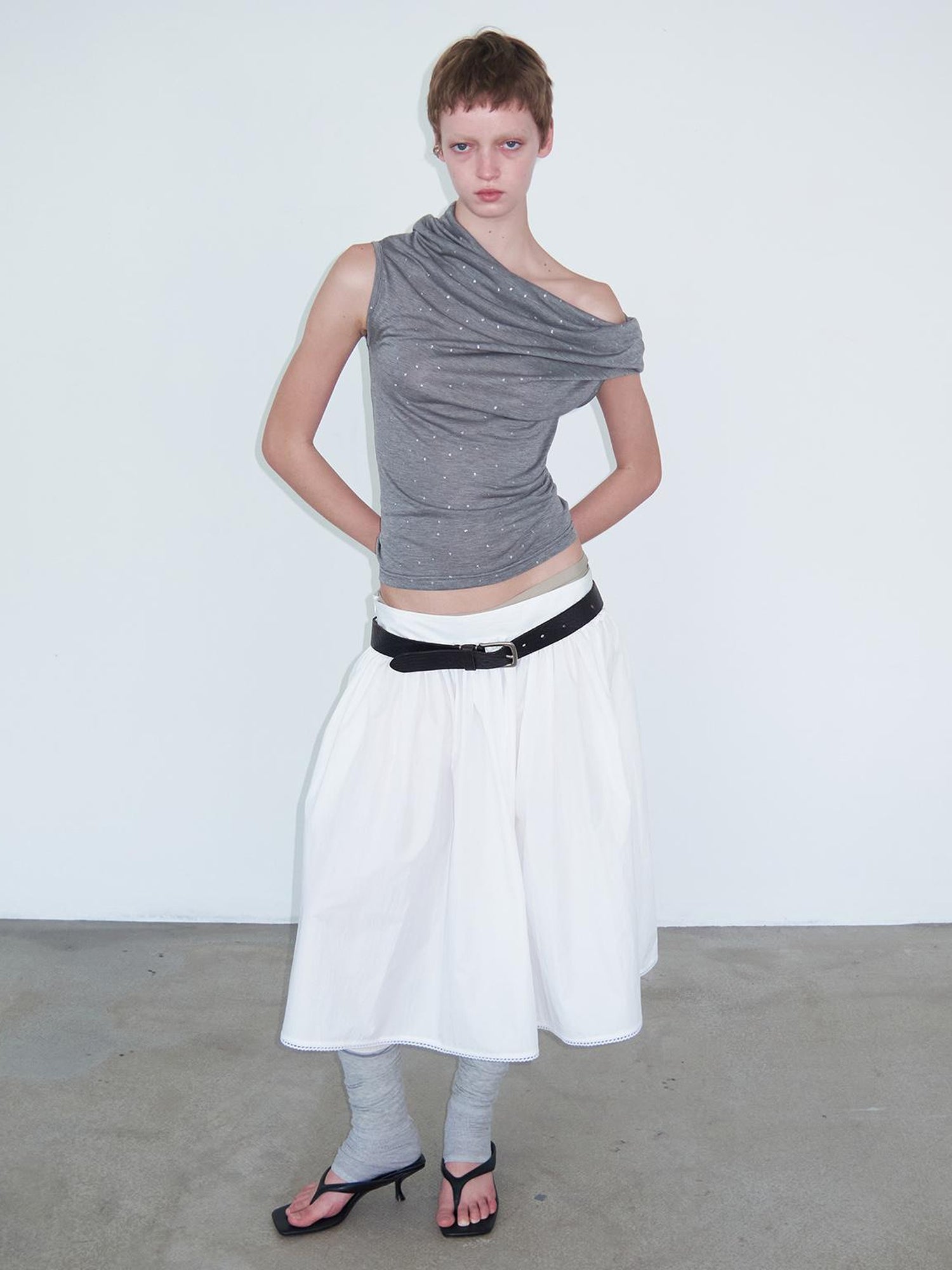 Delivery Delivery Gray Crystal Foil Print Layered Lyocell Top With Floral Mini Skirt And Tie Wrap Midi Dress