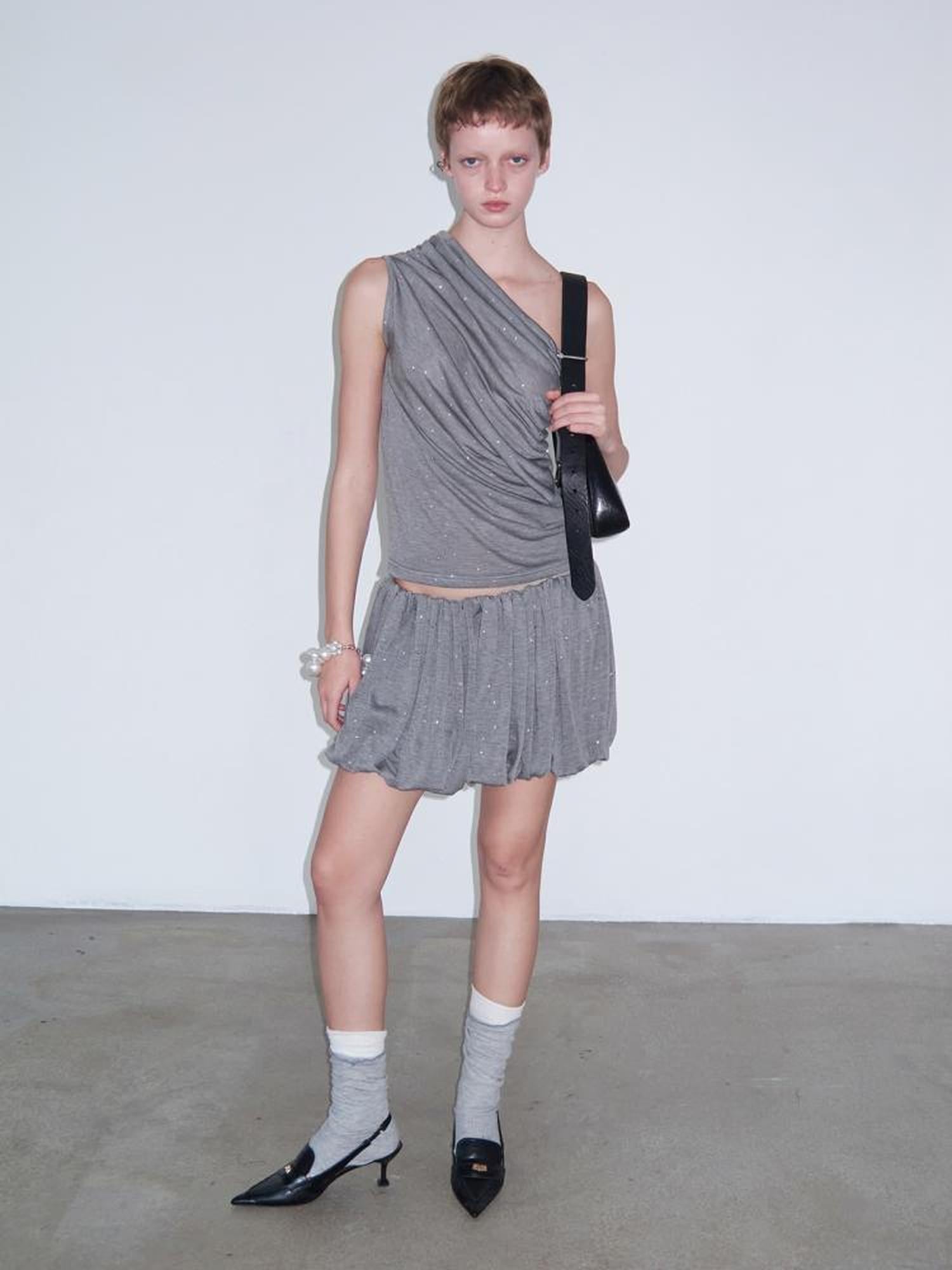 Delivery Delivery Gray Crystal Foil Print Layered Lyocell Top With Floral Mini Skirt And Tie Wrap Midi Dress