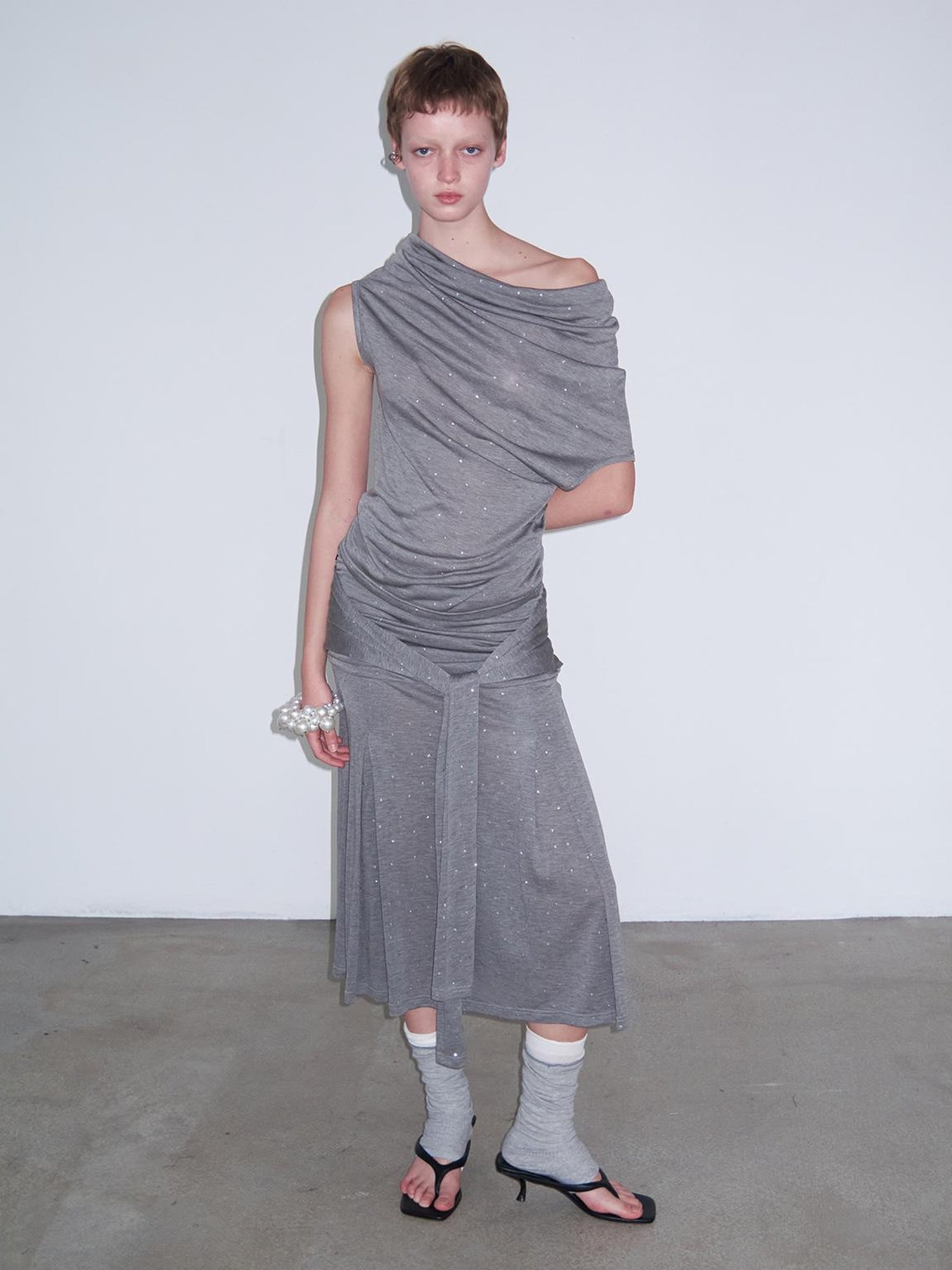 Delivery Delivery Gray Crystal Foil Print Layered Lyocell Top With Floral Mini Skirt And Tie Wrap Midi Dress