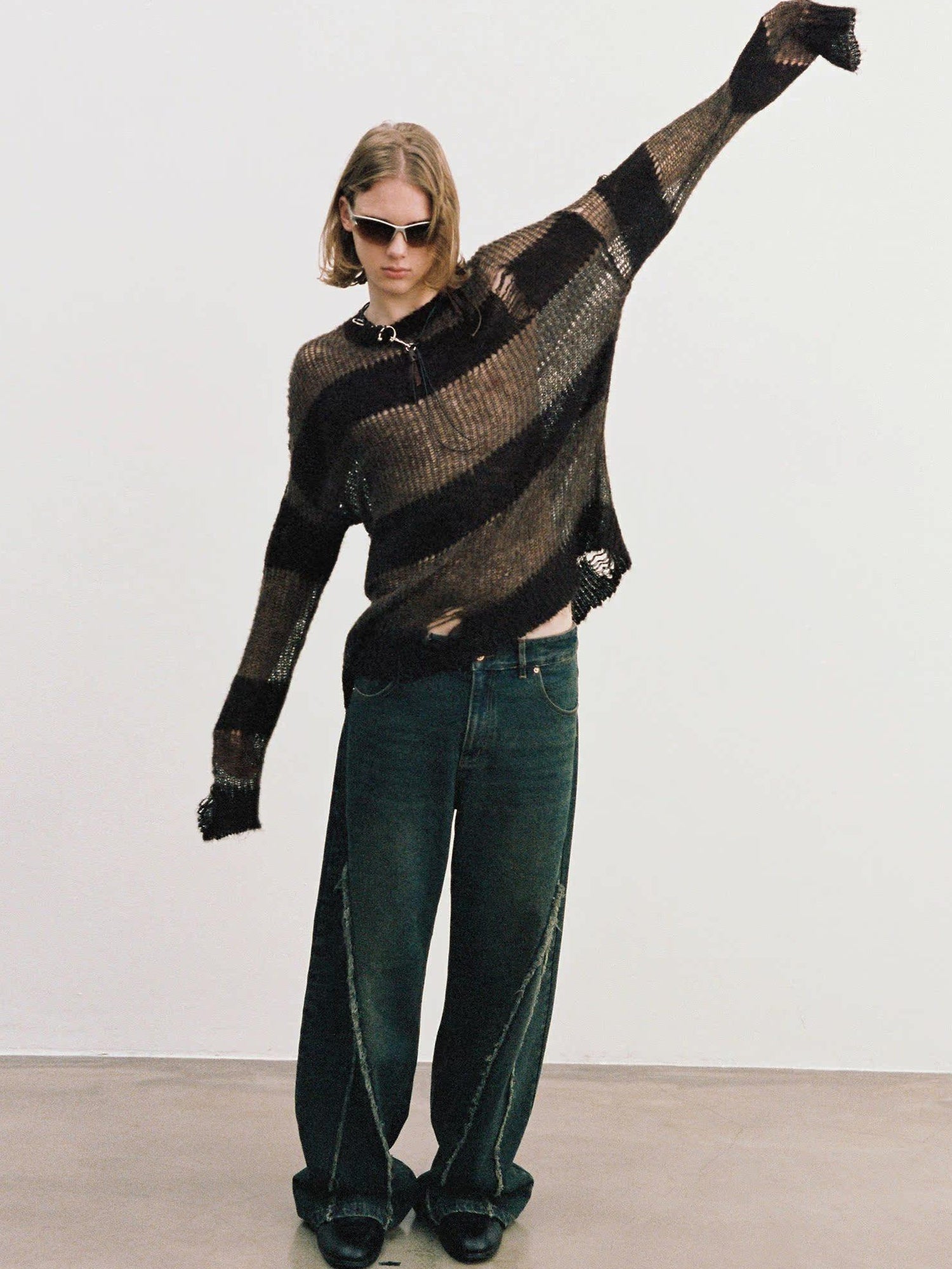 Delivery Distressed Knit Sweater With Brown Striped Texture