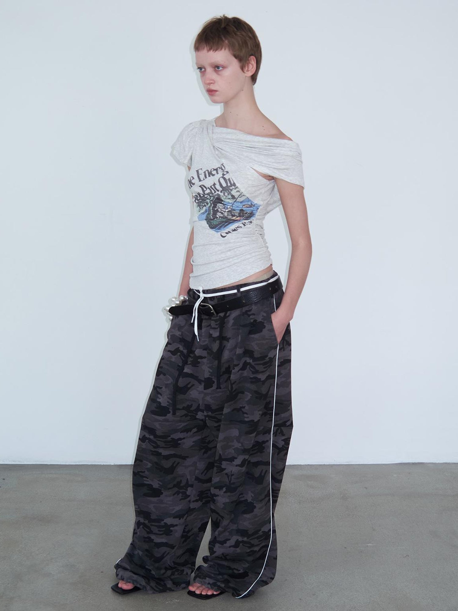 Delivery Energy Folded Sleeve Crop Top