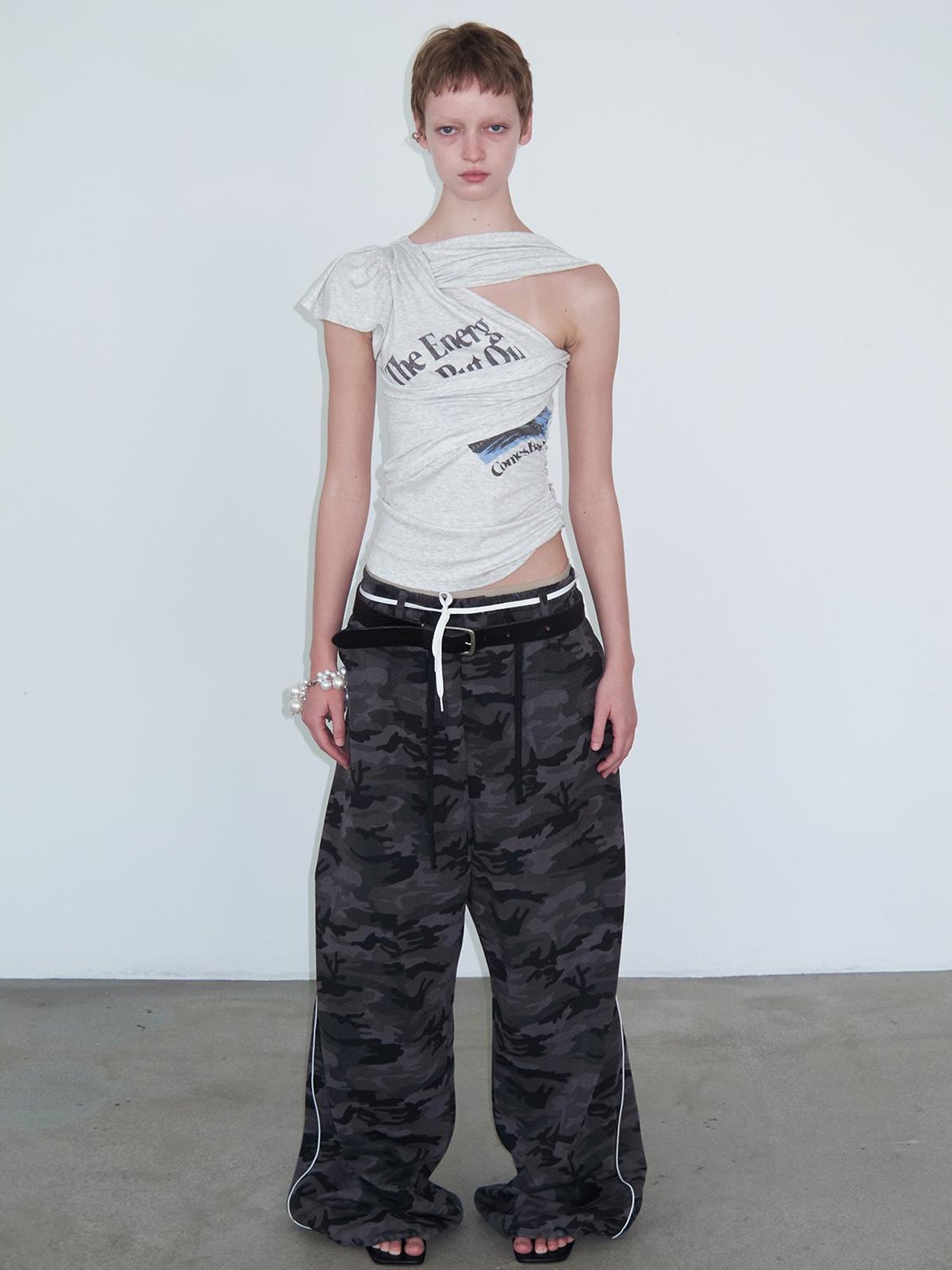 Delivery Energy Folded Sleeve Crop Top