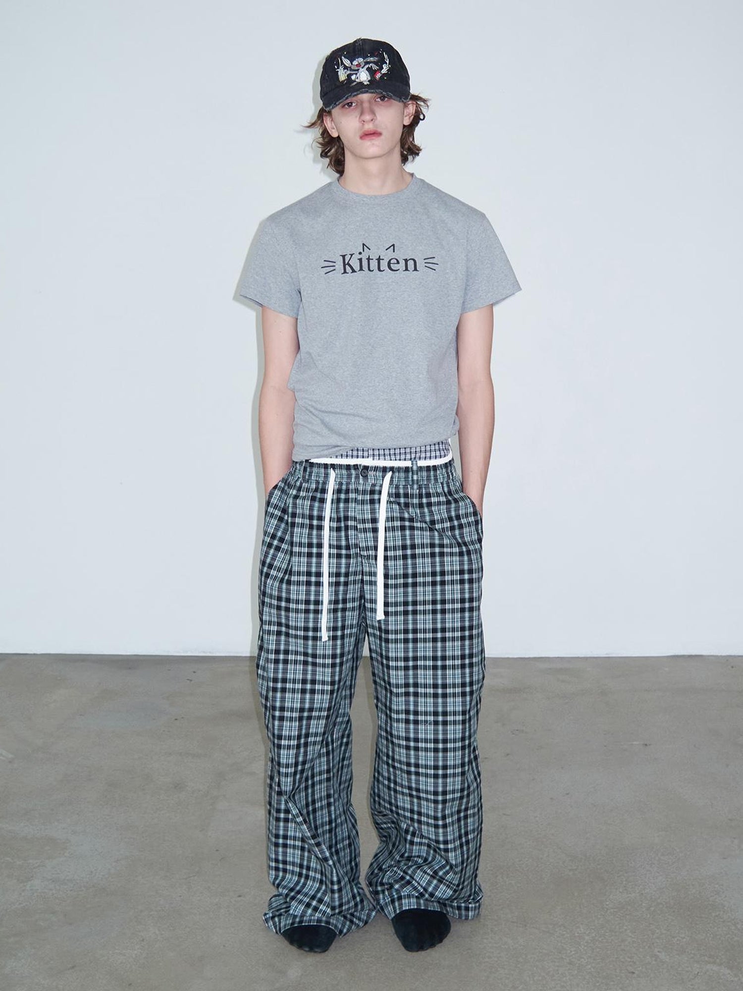 Delivery Kitten Print Cropped T-shirt Unisex Fit Casual Short Sleeve Top