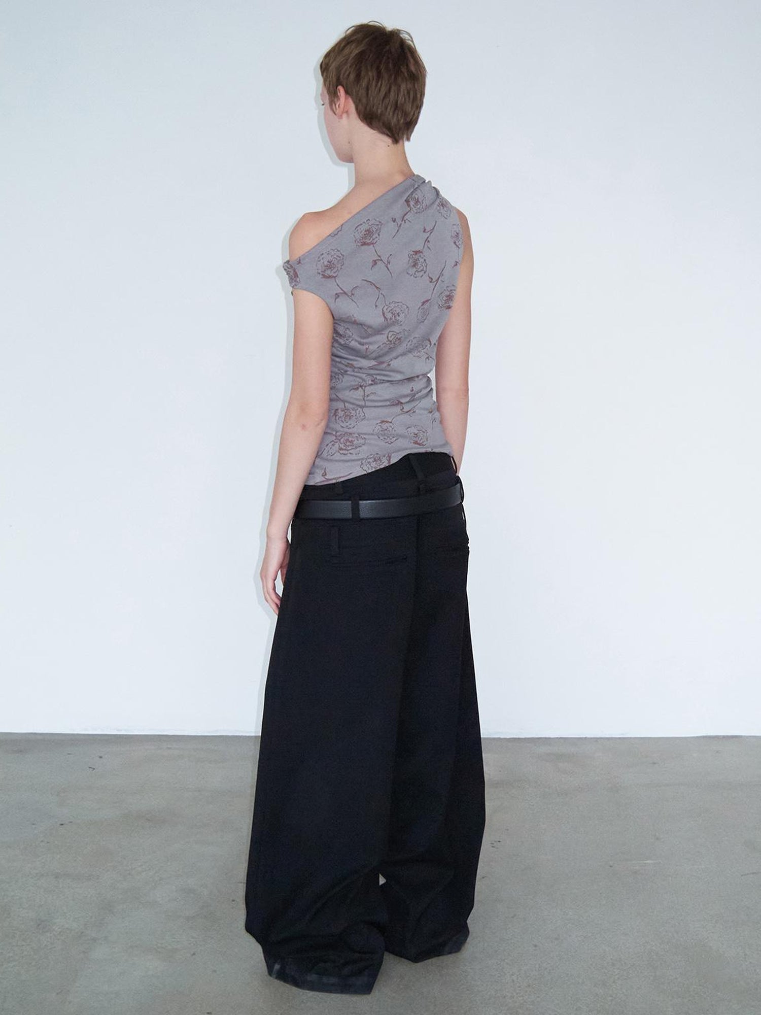 Delivery Off Shoulder Rose Jacquard T-shirt Cropped Top