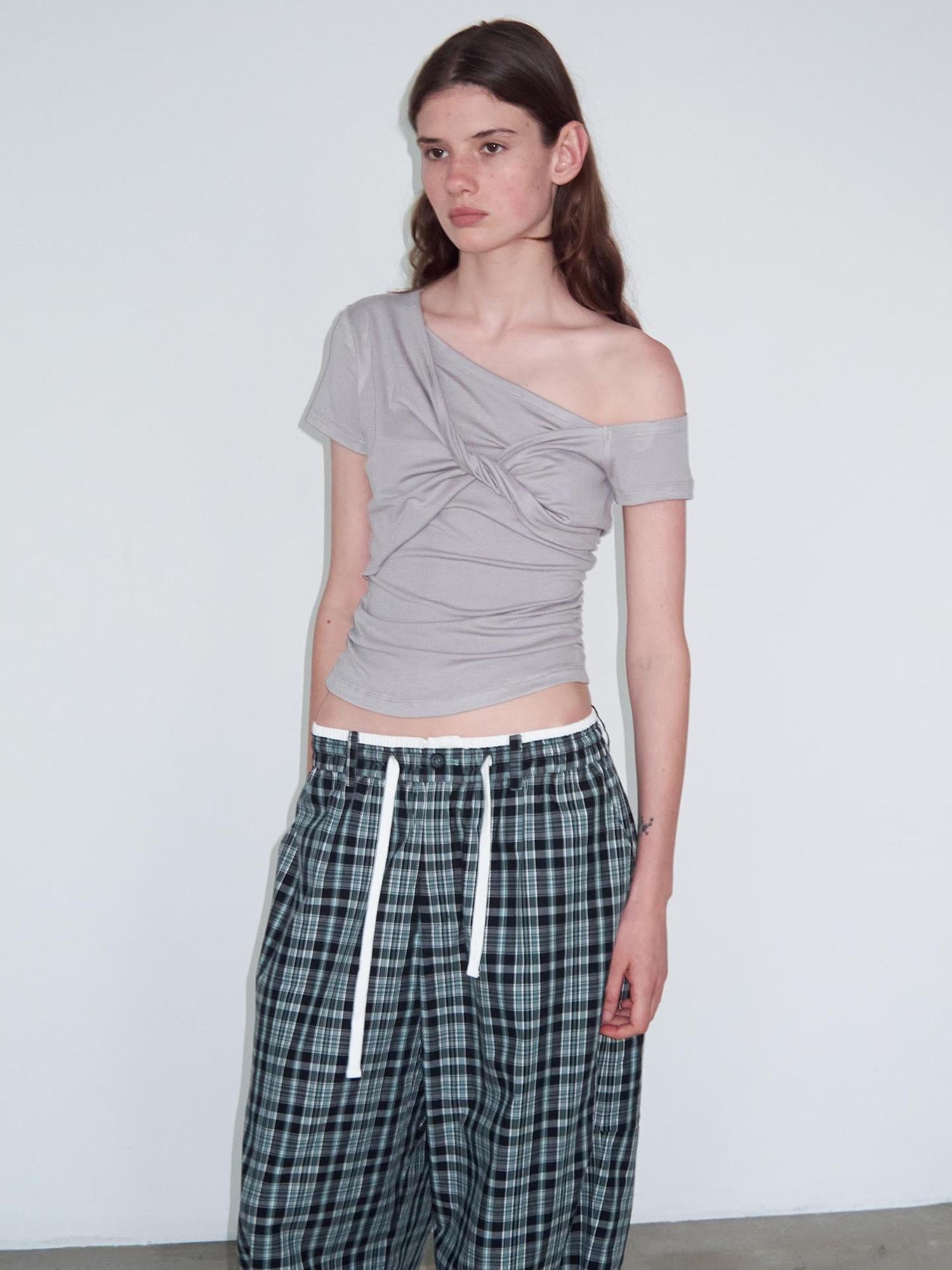 Delivery Twisted Shoulder Grey Cropped Tee