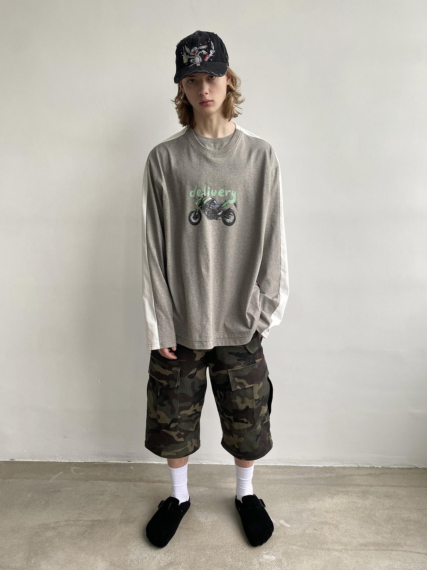 Delivery Two Tone Collar Motorcycle Print Long Sleeve Tee