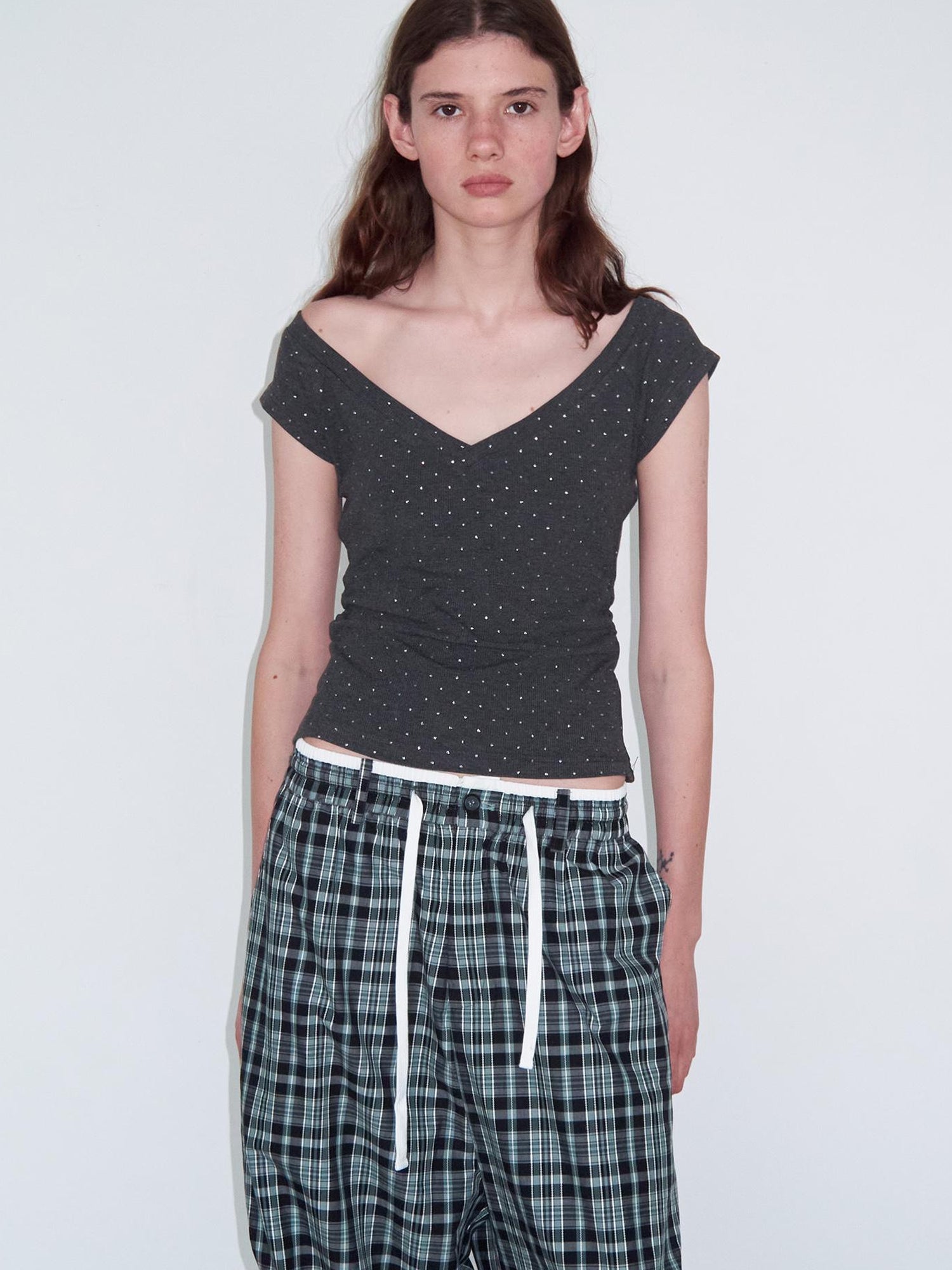 Delivery V-Neck Cropped Tee with Ruffle Sleeves Rhinestone