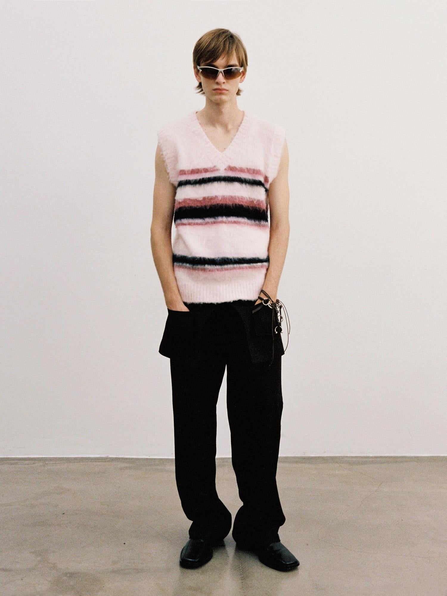Delivery V-neck Cable Knit Wool Vest In Pale Pink Stripes
