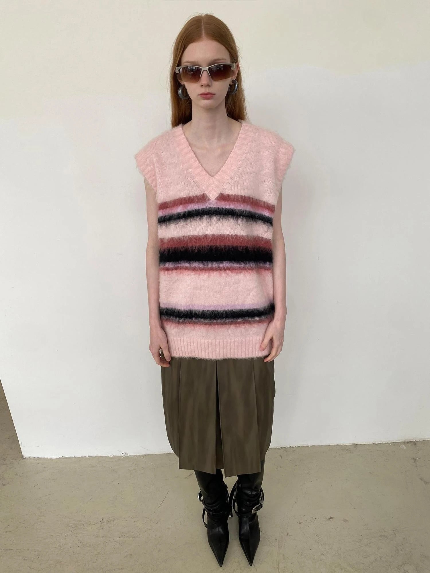 V-neck Cable Knit Wool Vest In Pale Pink Stripes
